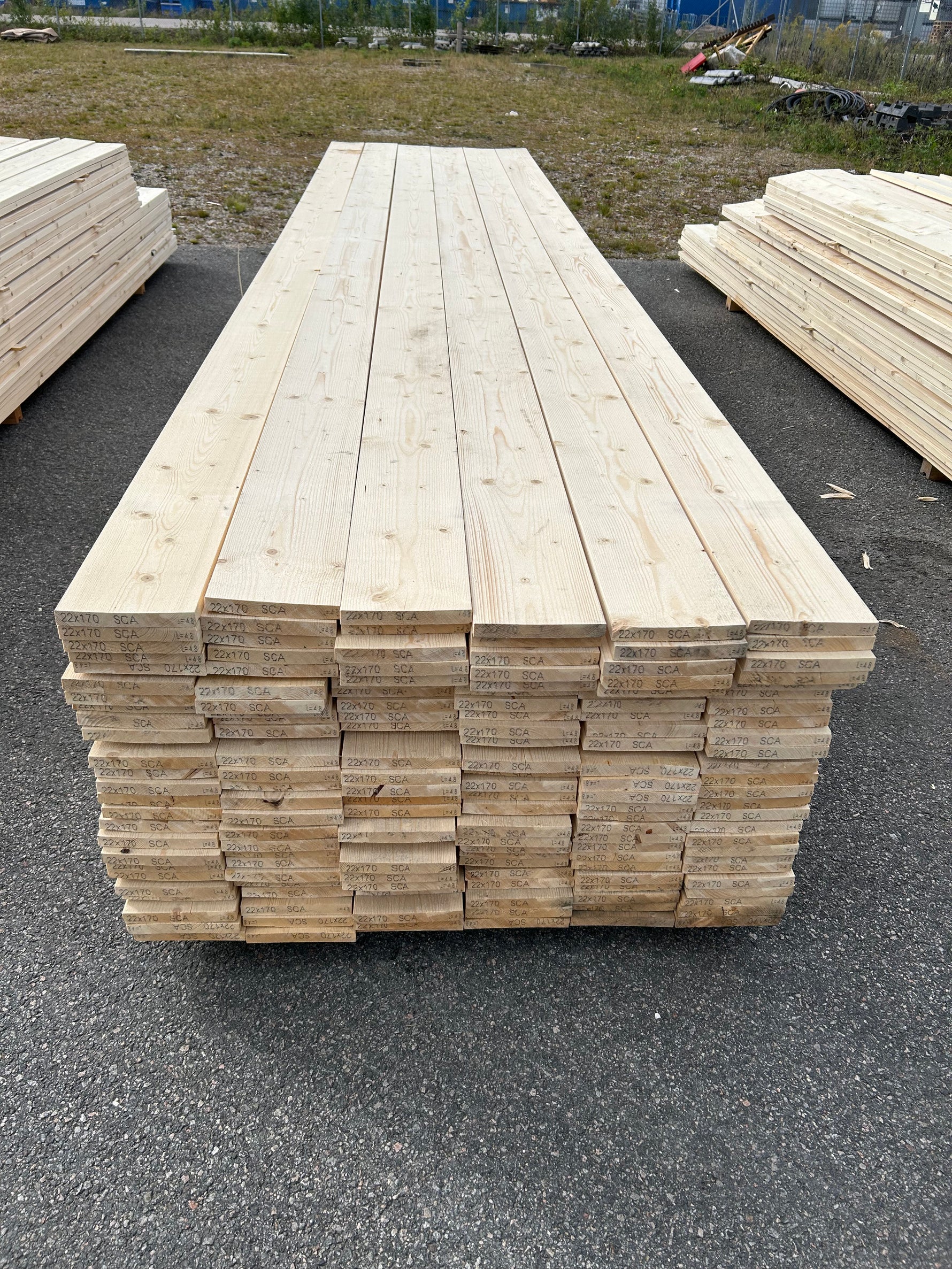 Parti Finsågade Brädor 22x170 mm – 4,80 m Obehandlade
