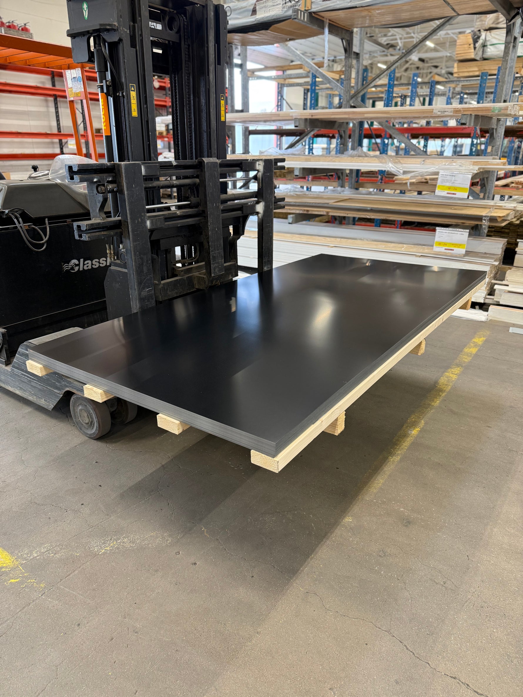 Slätplåt 1230x2500mm- Svart 0,5mm - Spirec