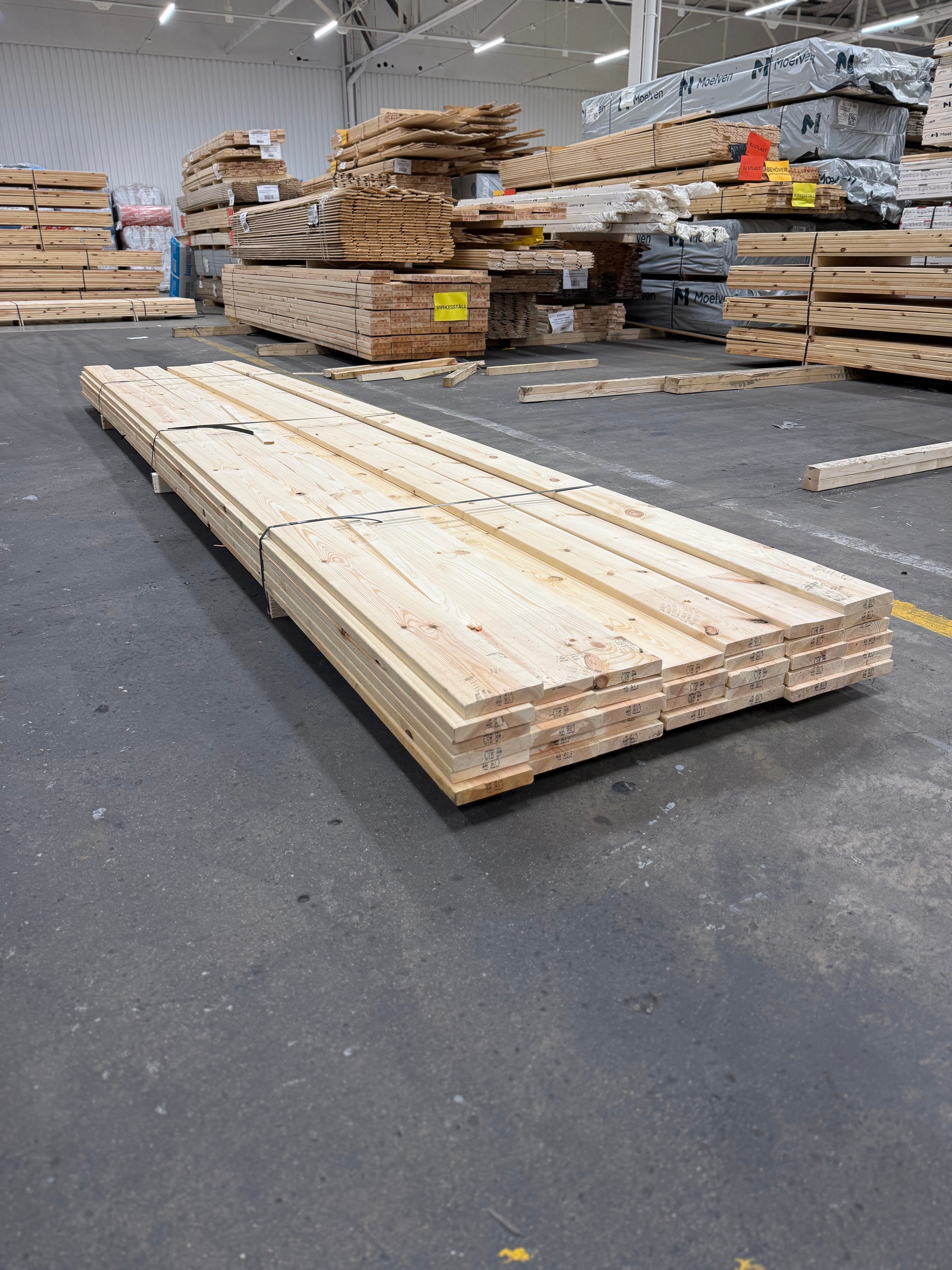 Paket Hyvlade Brädor 27x145mm 5.10m-36st (Furu) B- sortering