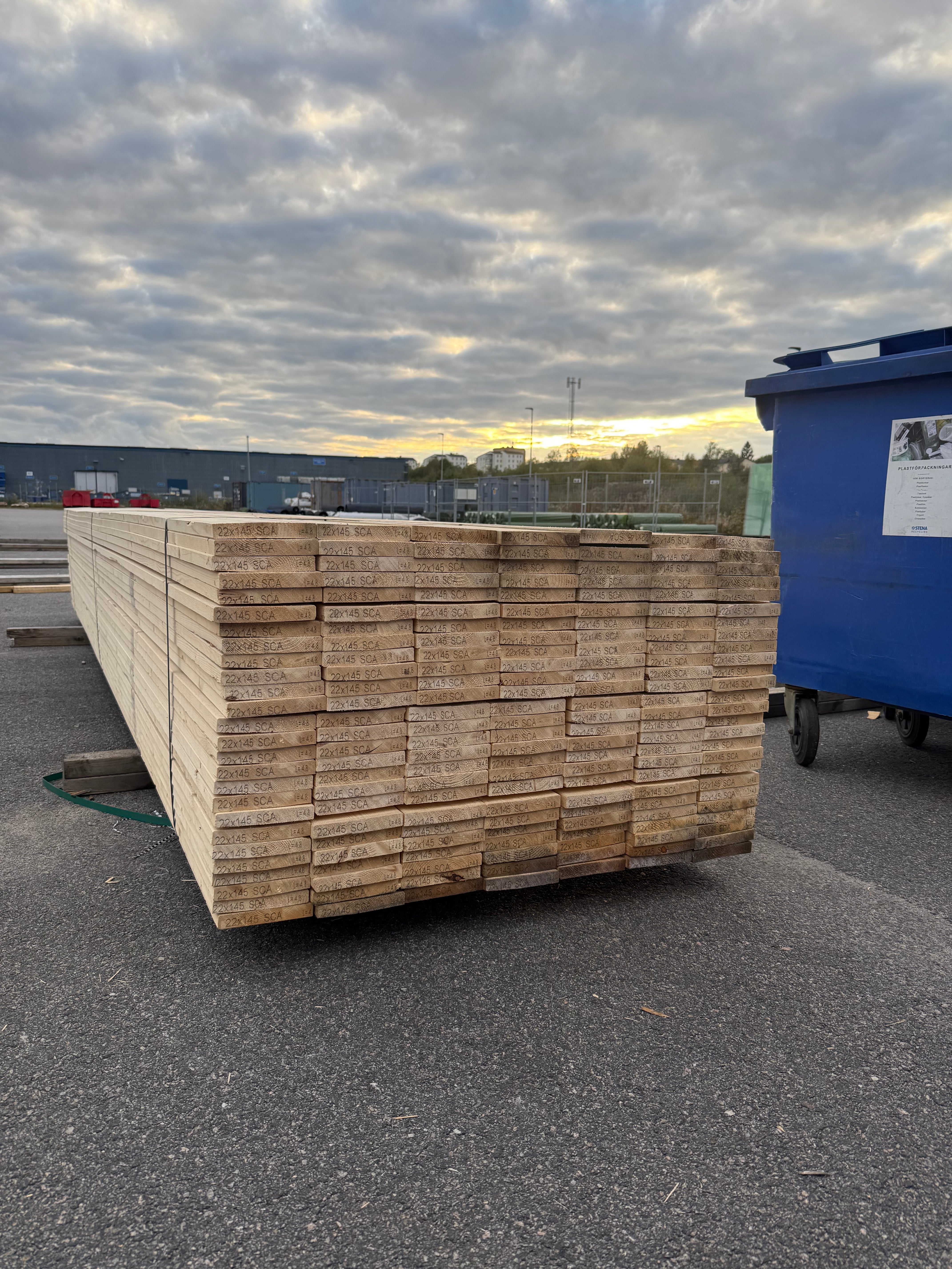 Paket Finsågade Brädor 22x145mm 4.80m- 182st (Fuktskadat)