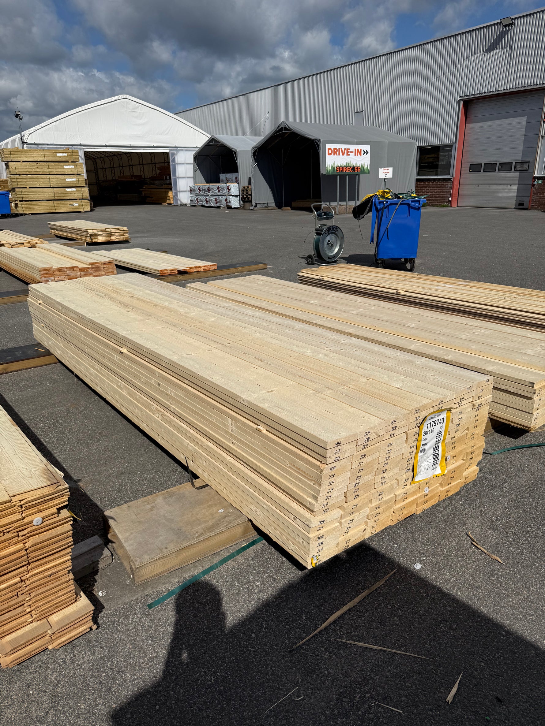 Paket Finsågade Brädor 28x145mm, 119st 3,90m