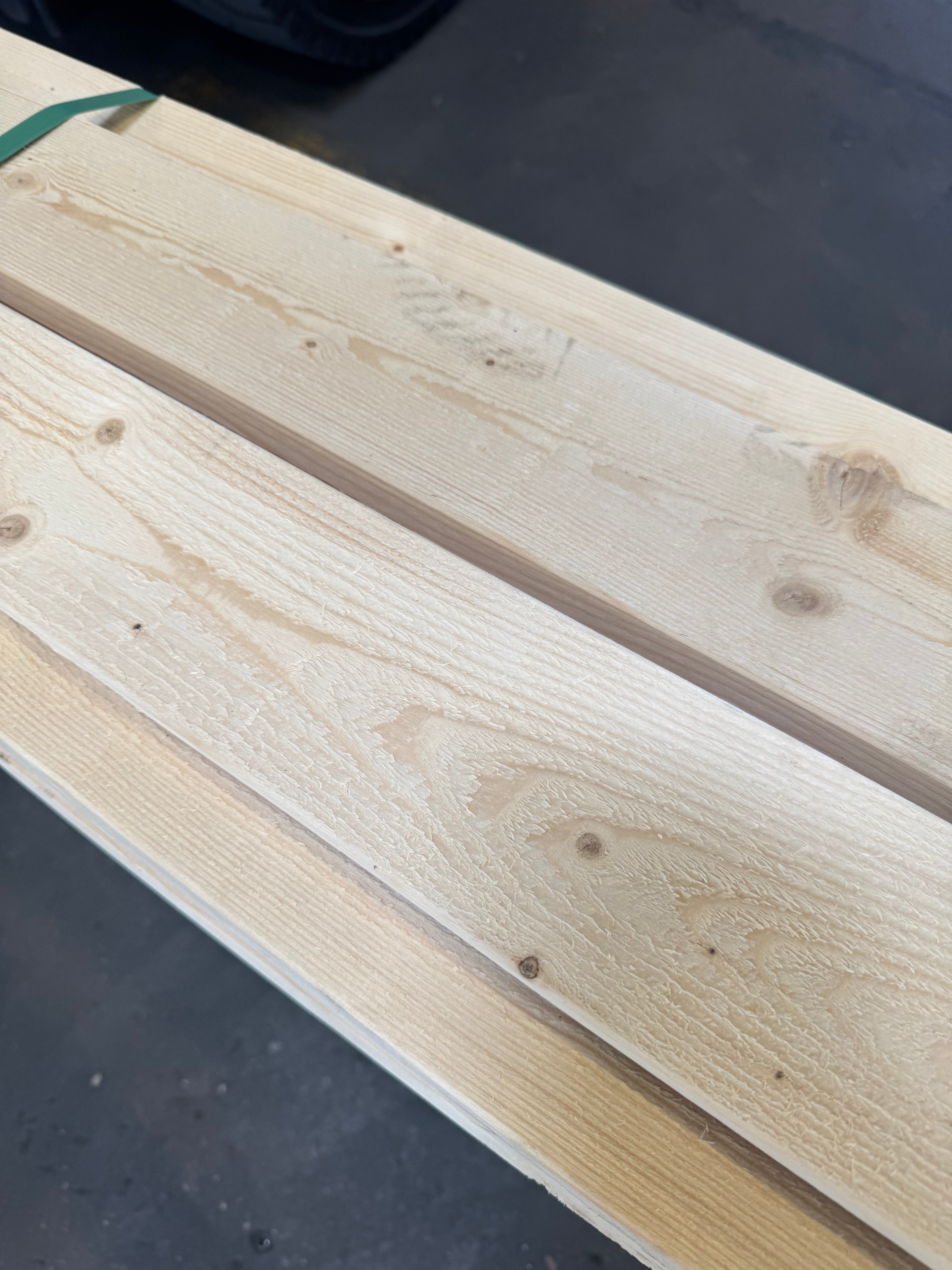 Paket Finsågad Panel 22x95 4.20m REVOR