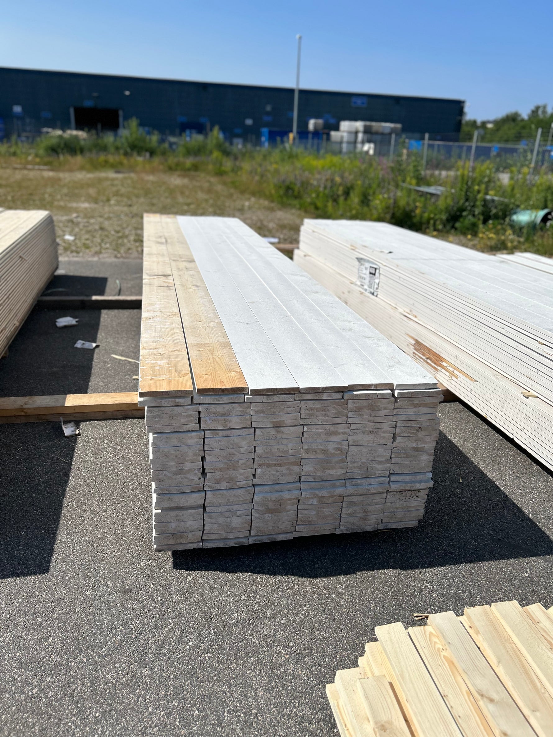 Paket Finsågade Brädor 22x170mm 4.80m 156st Mellanstruken