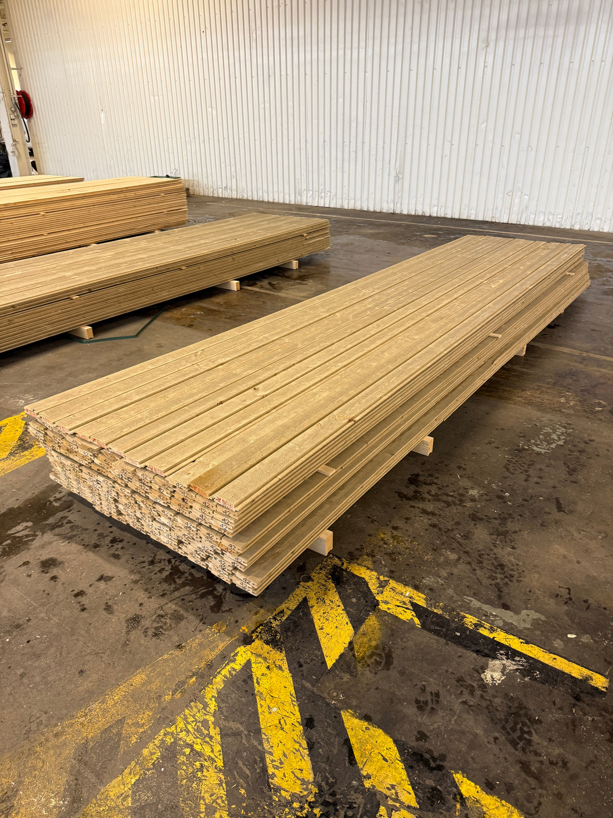 Paket Spårpanel Lasyr 22×95 mm 4,20 m – 143 st