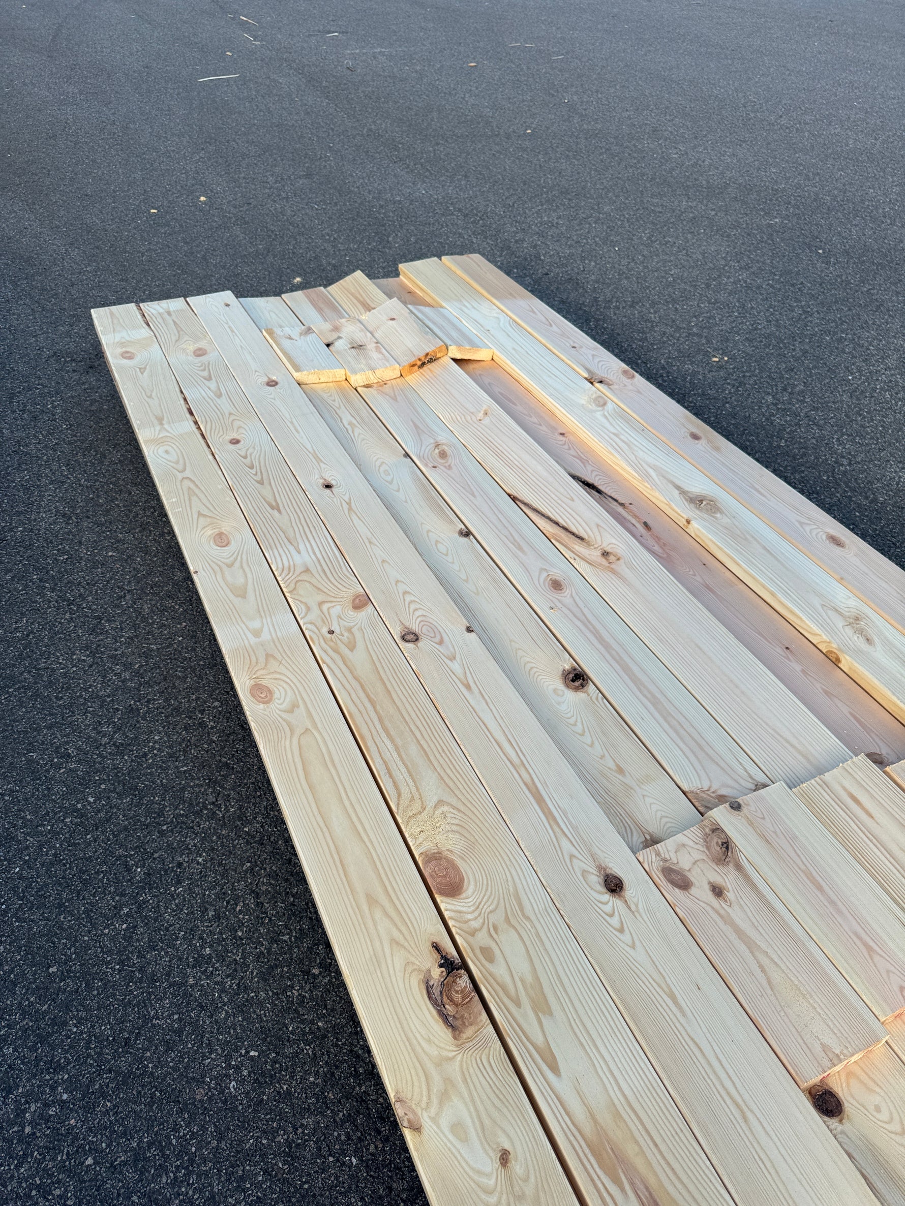 Paket Hyvlad 28x120 – 32st – 3.90 m – ANDRASORTERING