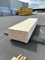 Paket Finsågade Brädor 28x145mm 133st 4.20m Grundmålad
