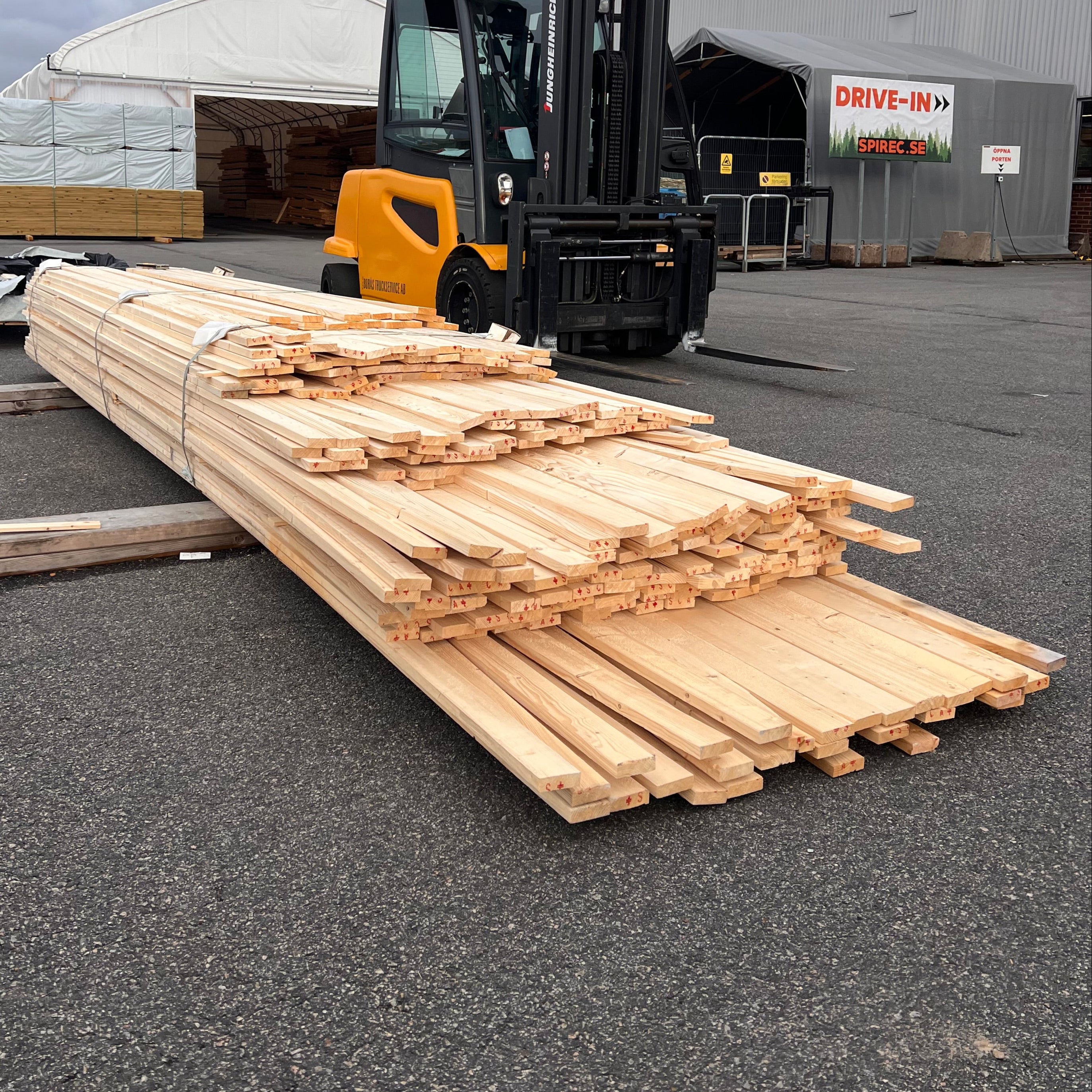 Paket ytterpanelbräda 22x070 262 st 3.0 - 5.40m obehandlad
