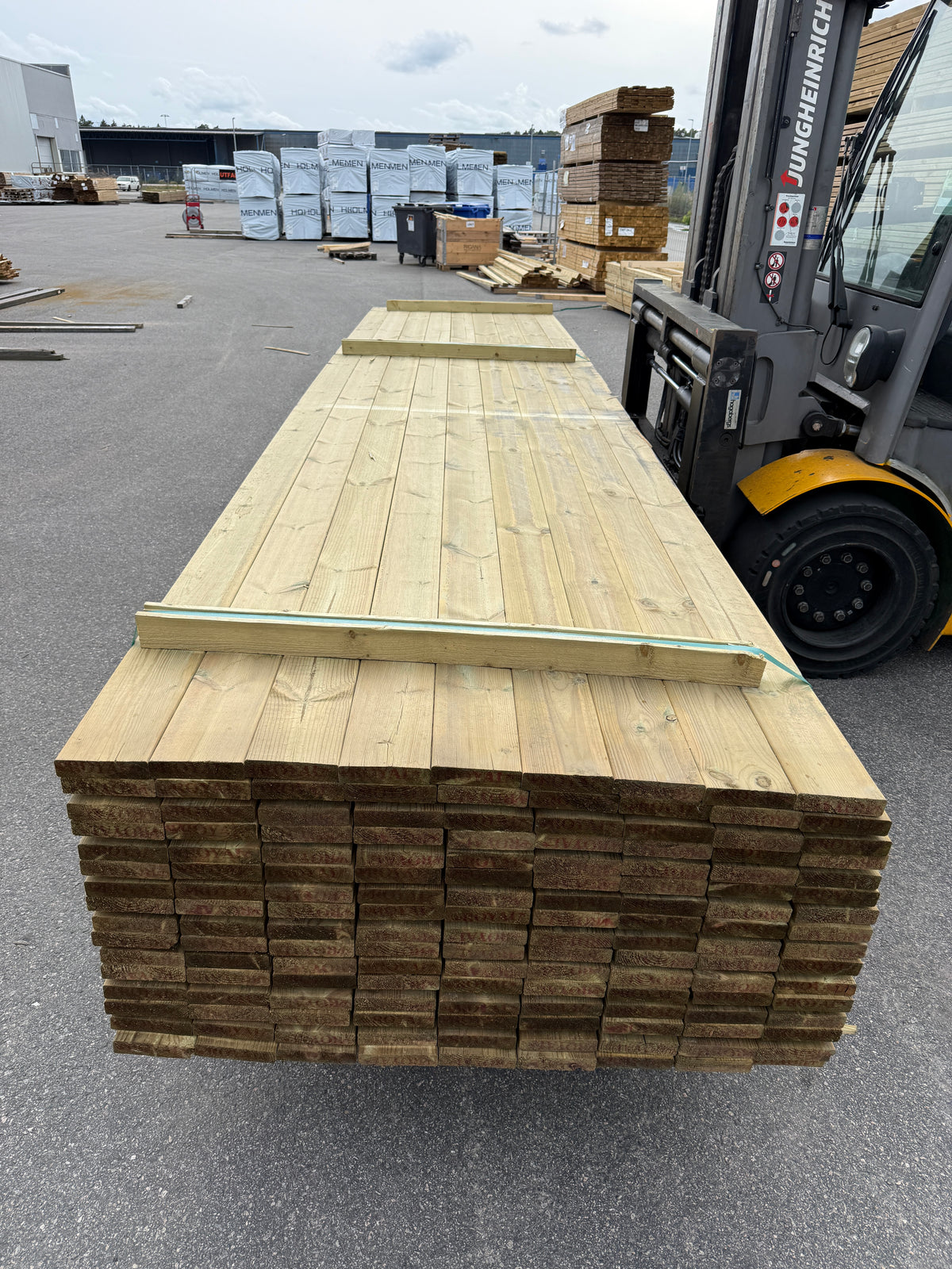 Paket Tryckimpregnerad Trall 28x120 mm – 4,80 m 144st (G4-3)
