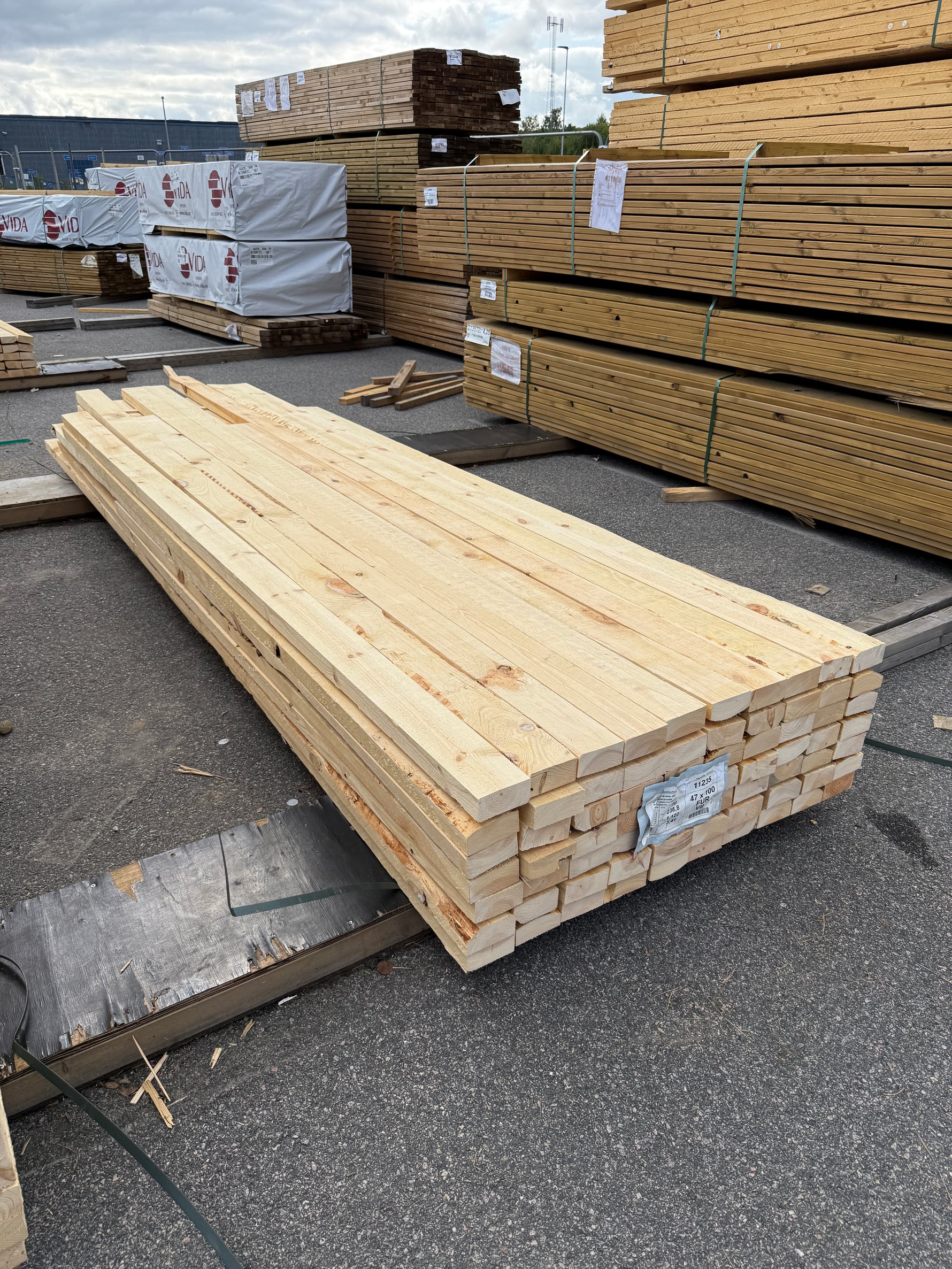 Paket Ohyvlade Reglar 47×100 mm – 70 st (2.70-3.90m)