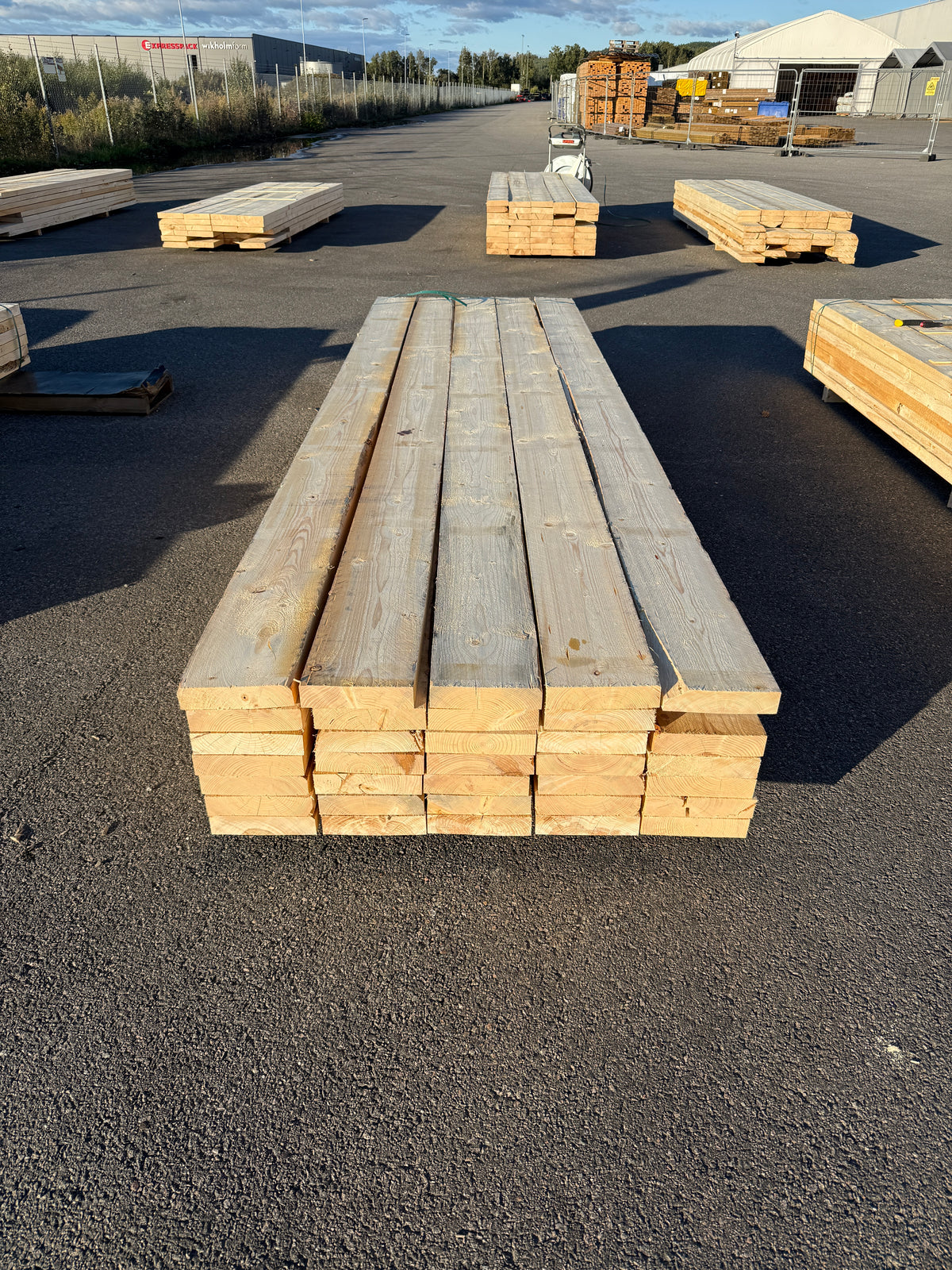 Paket Ohyvlade Reglar 47x200mm (3,30–3,60m) 35st Gran