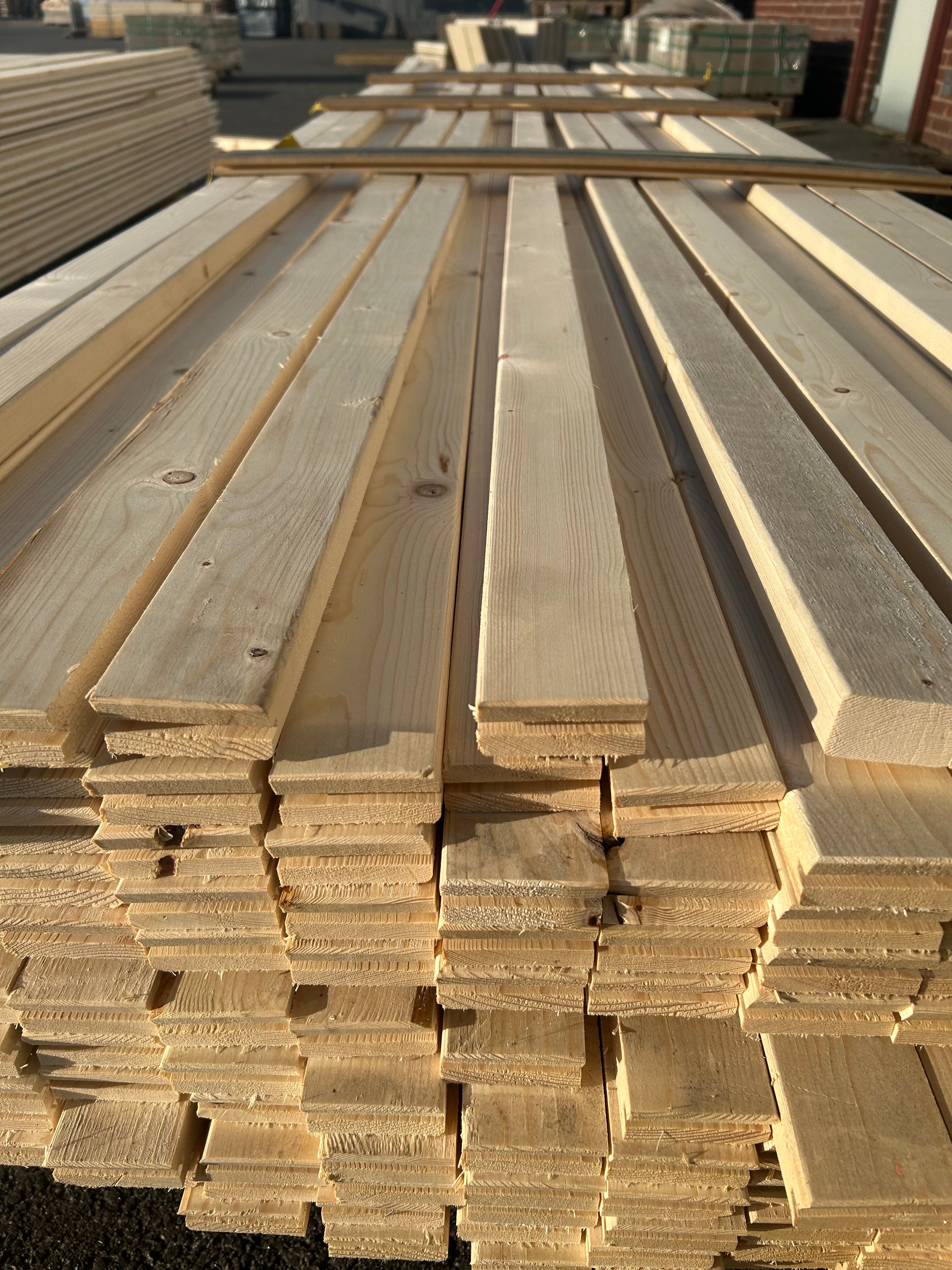 Paket Glespanel 28x60 – 200st (4.50 m) – Ändspontad – Obehandlad