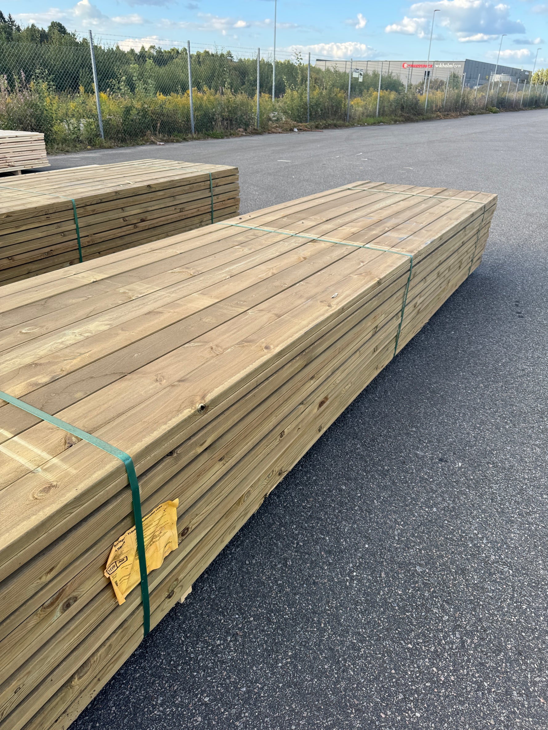 Paket Rillad Trall 28x120 – 144st – 4.20 m – NTR AB A-sortering