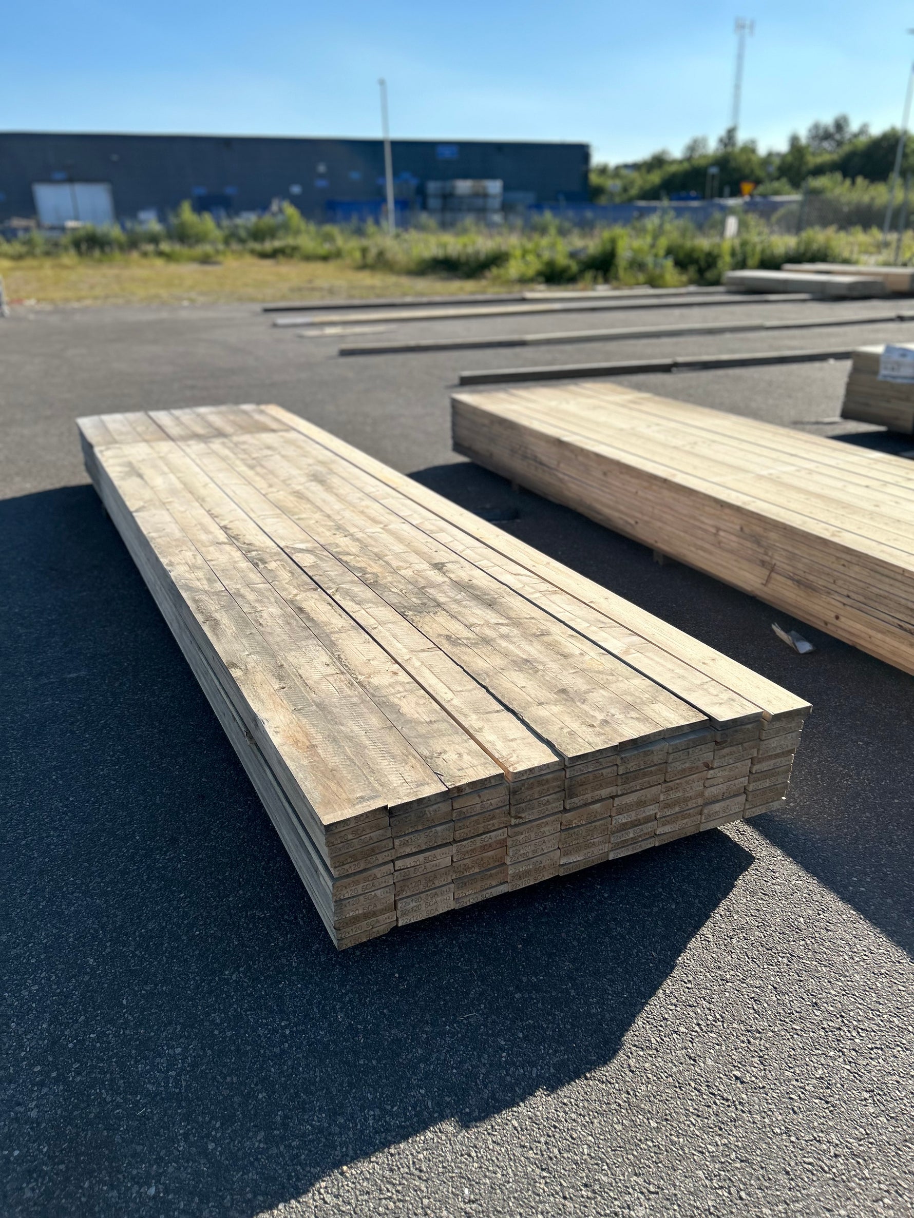 Paket Finsågade Brädor 22x120mm, 108st 4.20m Fuktskadat