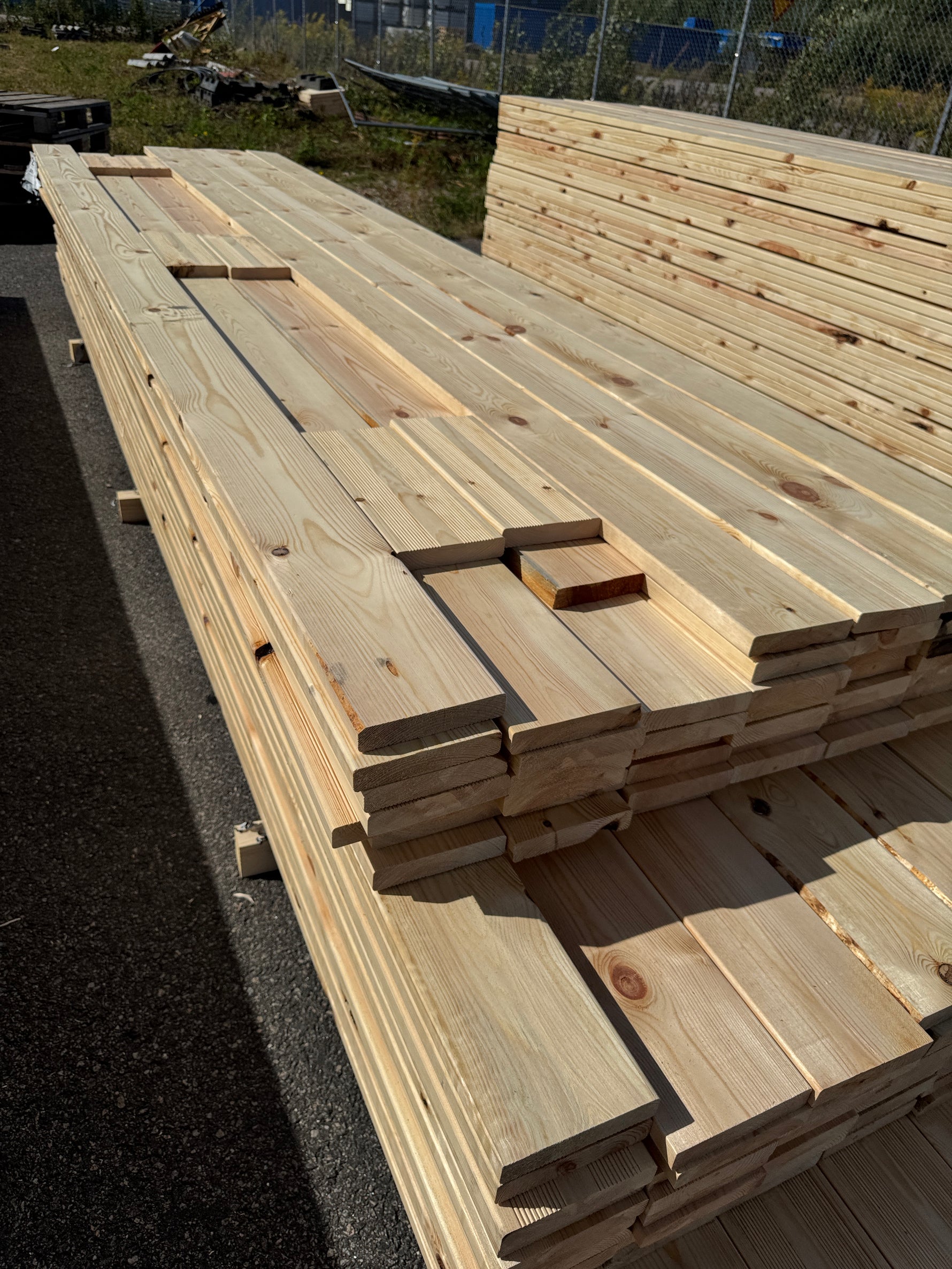 Paket Rillad 28x145 – 134st – 3.90–4.50 m – ANDRASORTERING