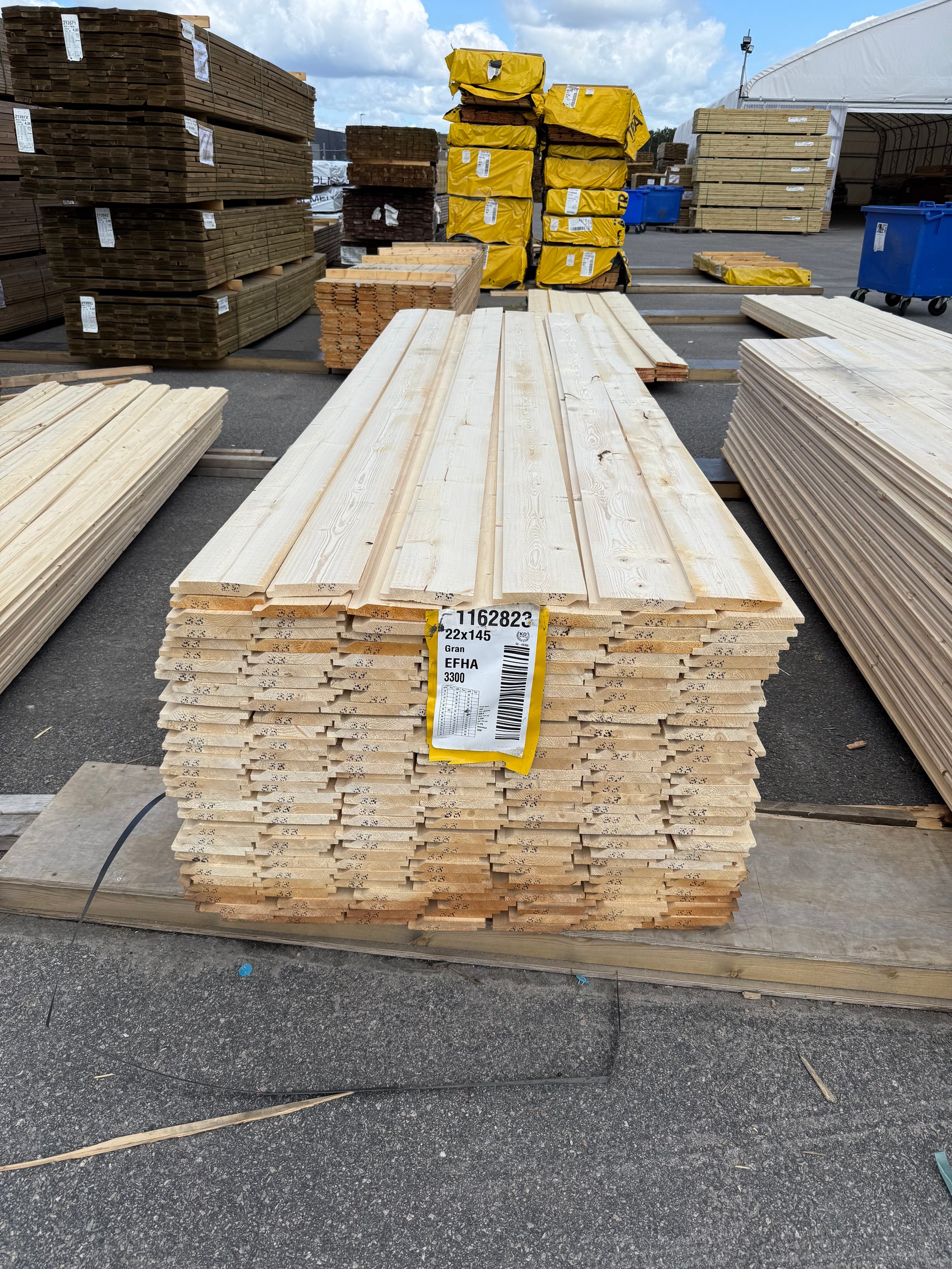Paket Ytterpanel Enkelfas Halvspont 22x145mm 3.30m 209st