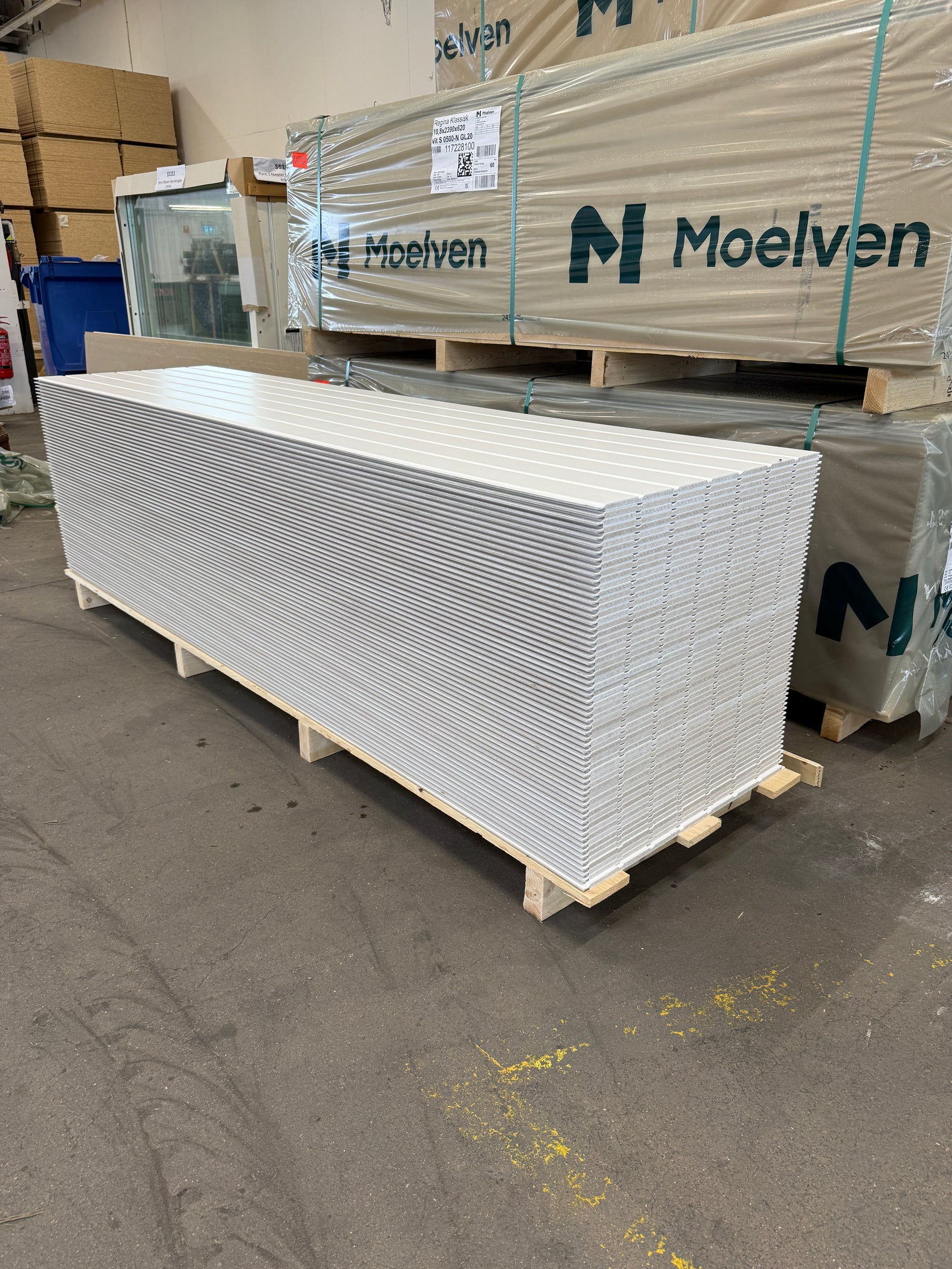 Panel Moelven Regina Klassisk vit