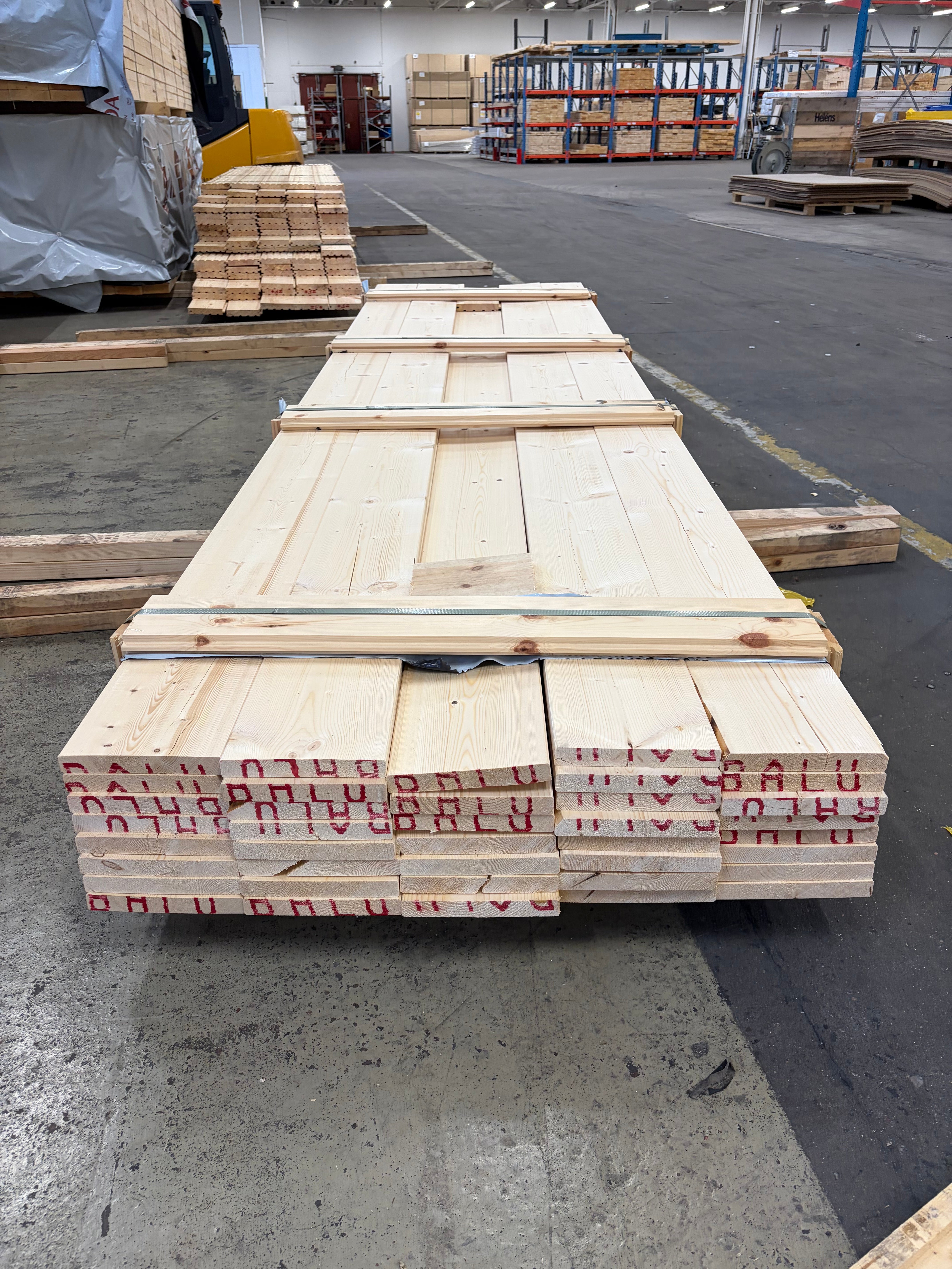 Paket Brädor Runtomhyvlat 26x194mm- 39st (3,90 - 5,10m)