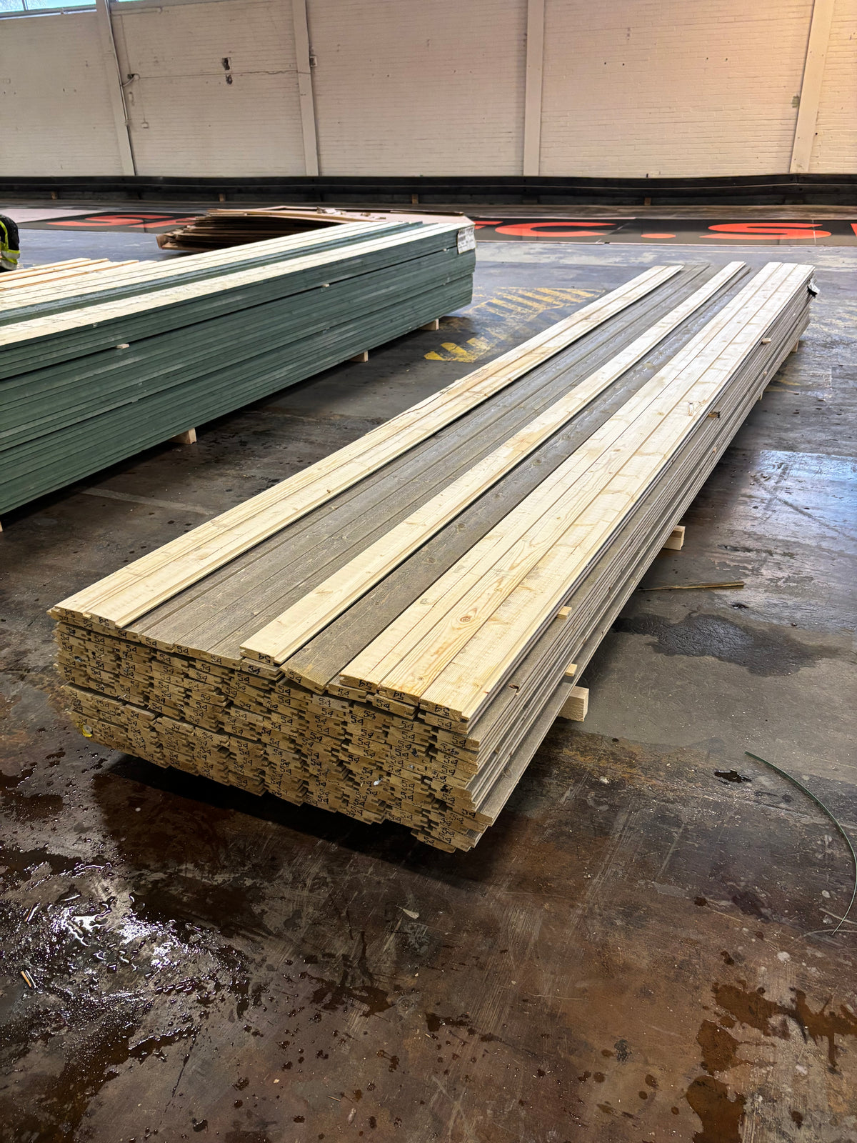 Paket Spårpanel Lasyr 22×95 mm 5,40 m – 168 st
