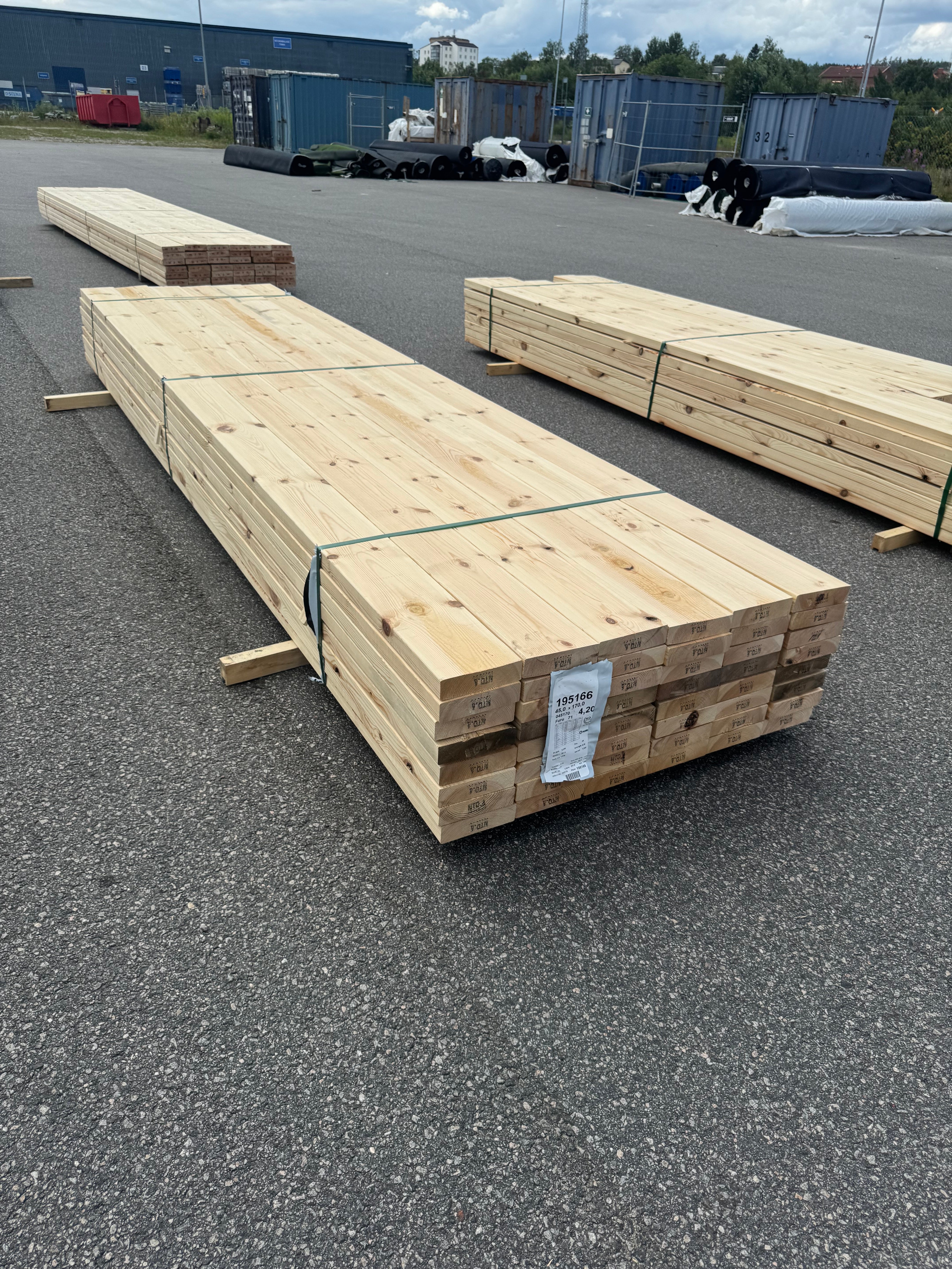 Paket Reglar 45x170 – 48 st (4,20 m, furu)