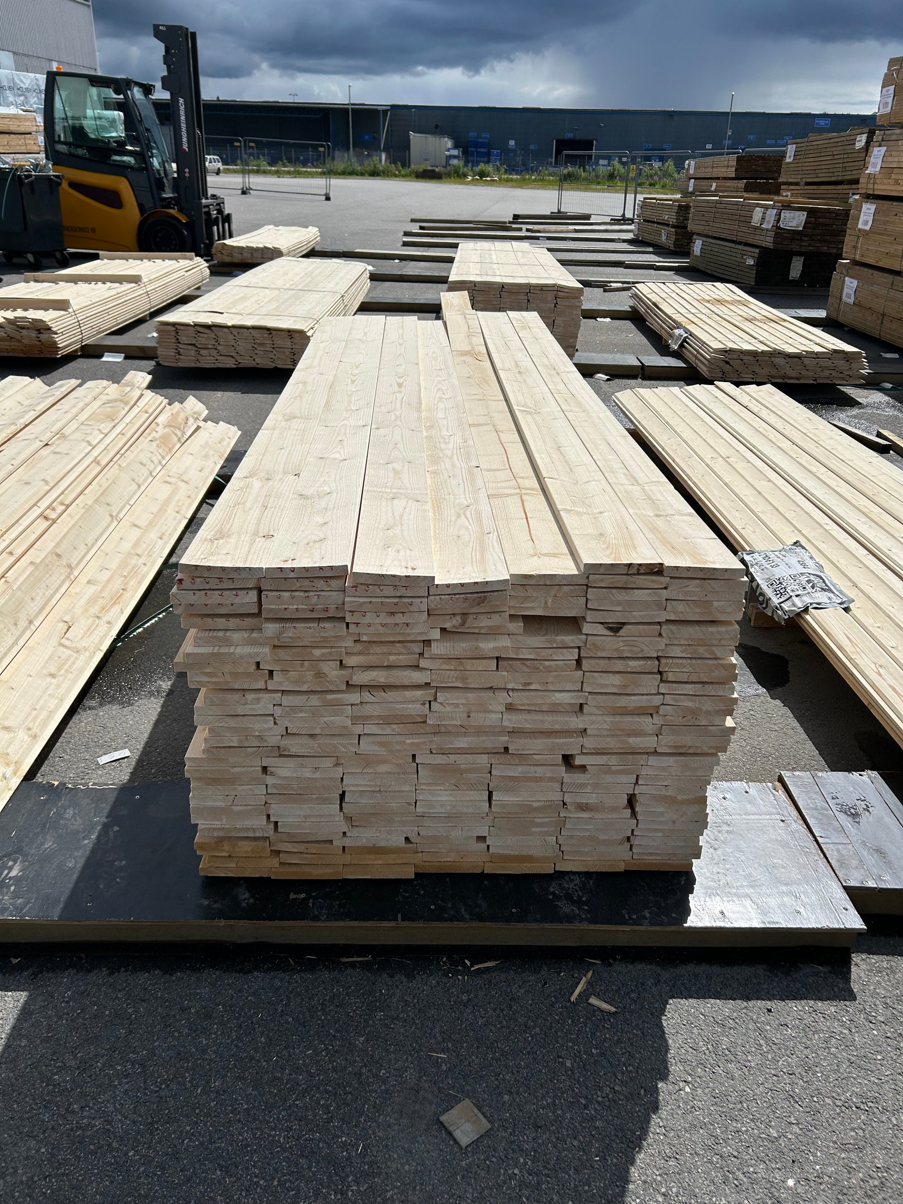 Paket Finsågade Brädor 22x145mm, 209st 3,0–3,60m (Andra sortering)