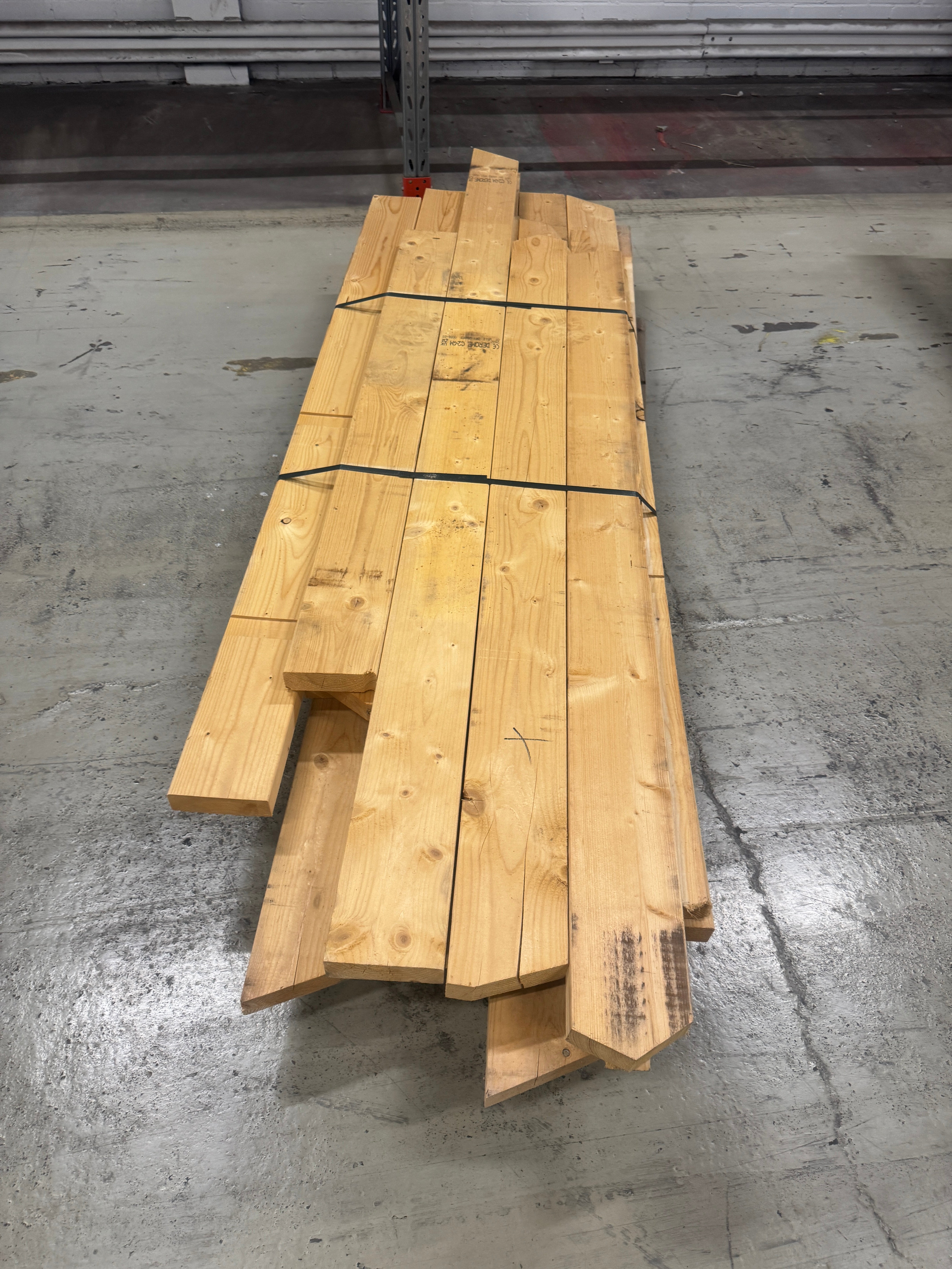 Paket Virke 45x145 – ca 19 st (1,80–2,60 m, Gran)