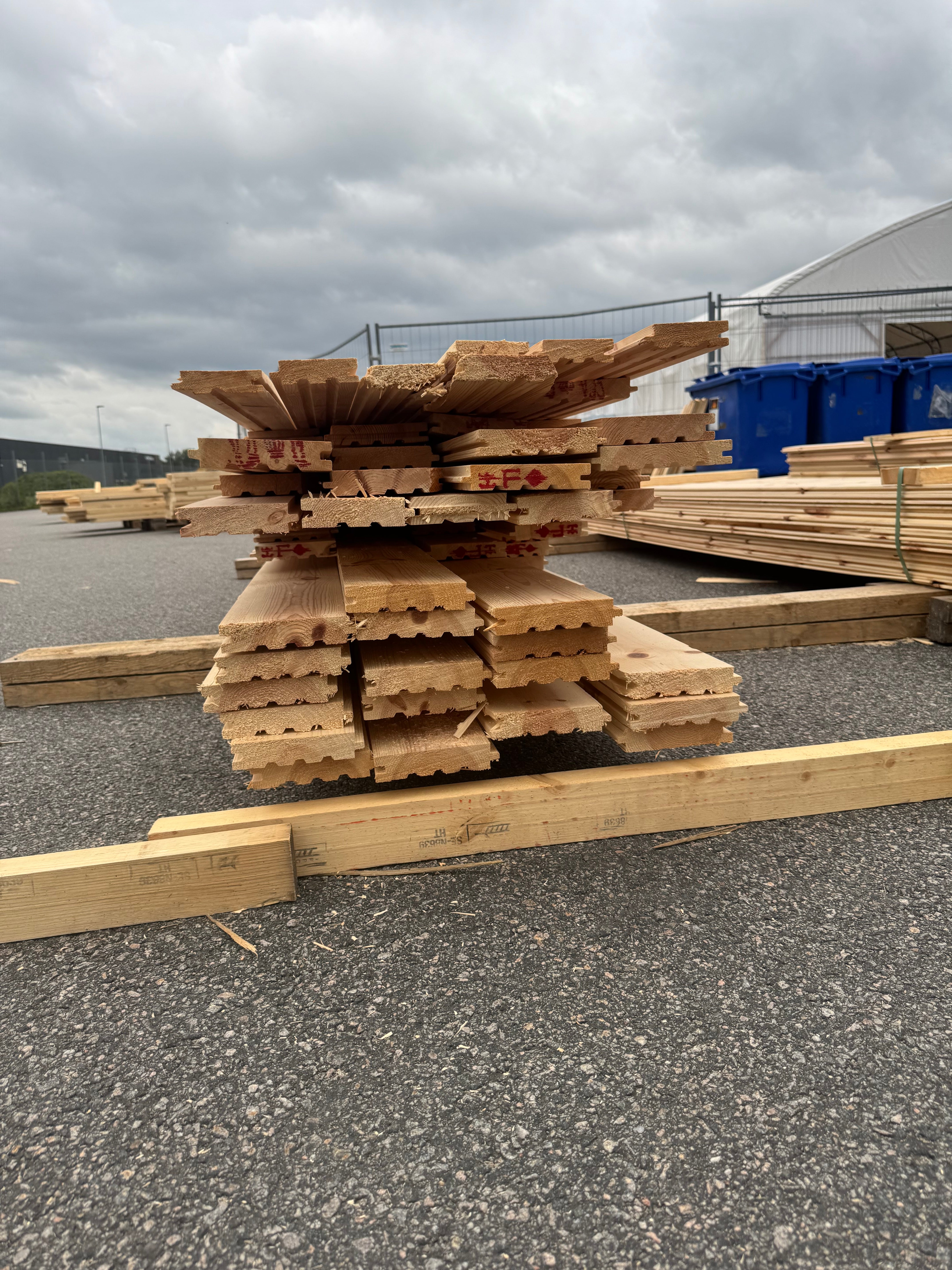 Paket Golv – Blandade Dimensioner (66 st / 3,3–4,25 m)