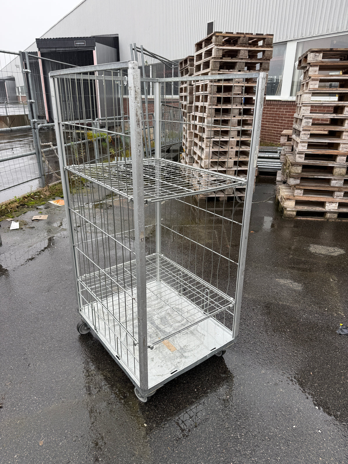 Parti Tresidiga Rullcontainrar – 17 st