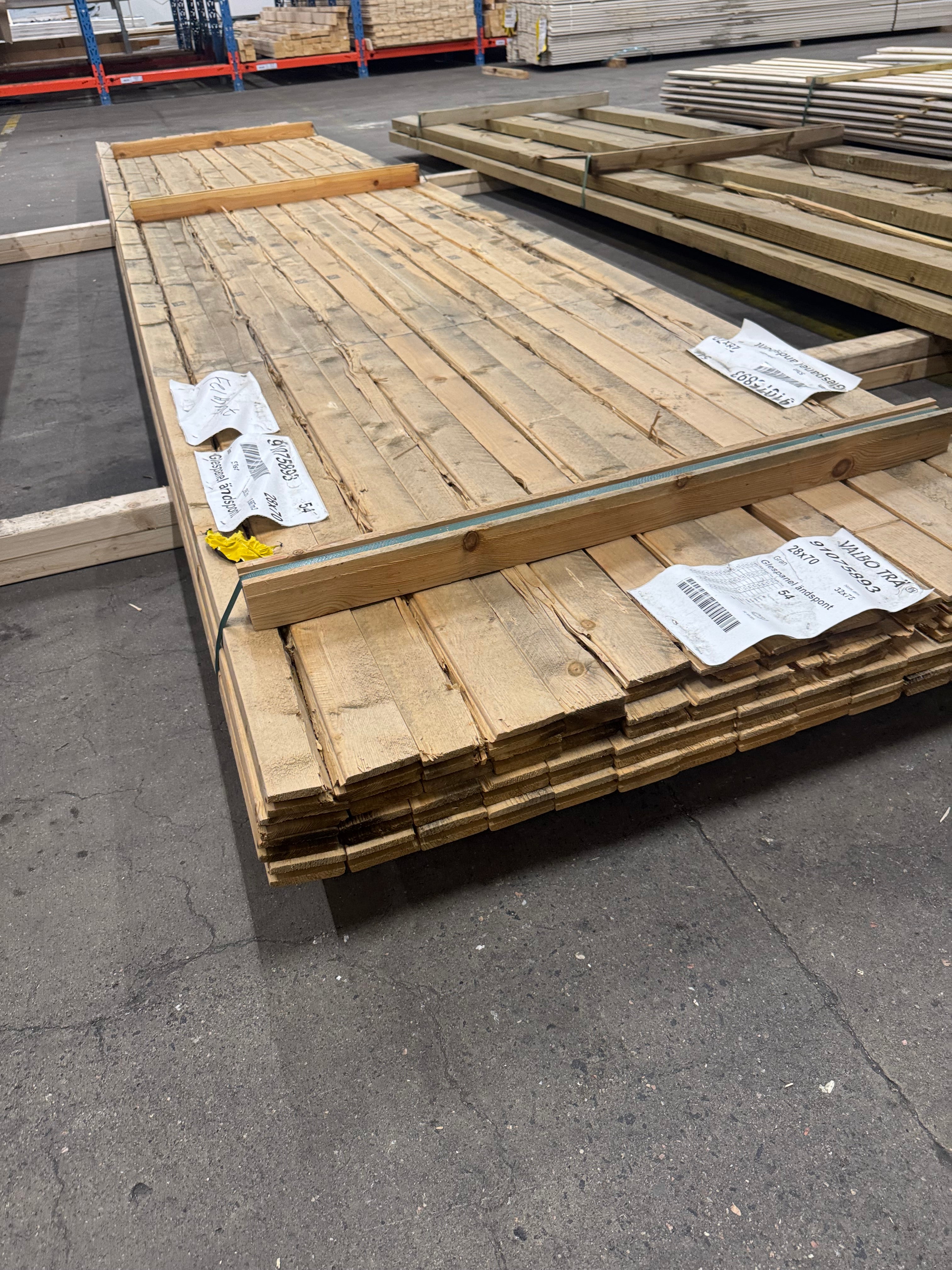 Paket Glespanel Felhyvlad 28x70mm – 60 st (5,40 m)