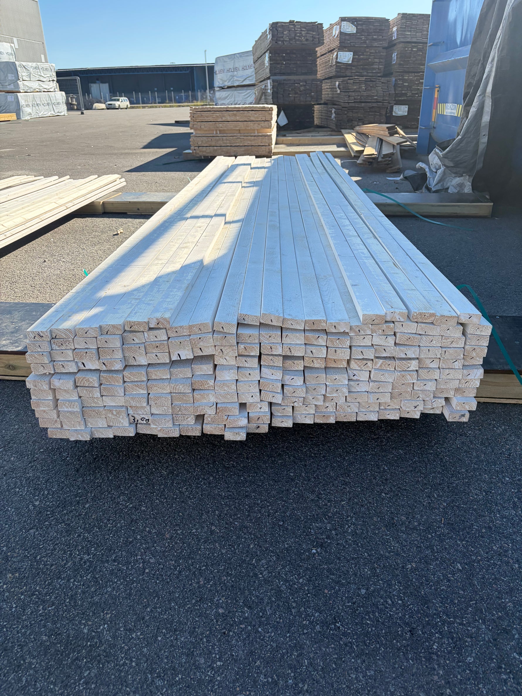 Parti Lockläkt 22x45mm, 190st 3.60m- Grundmålad