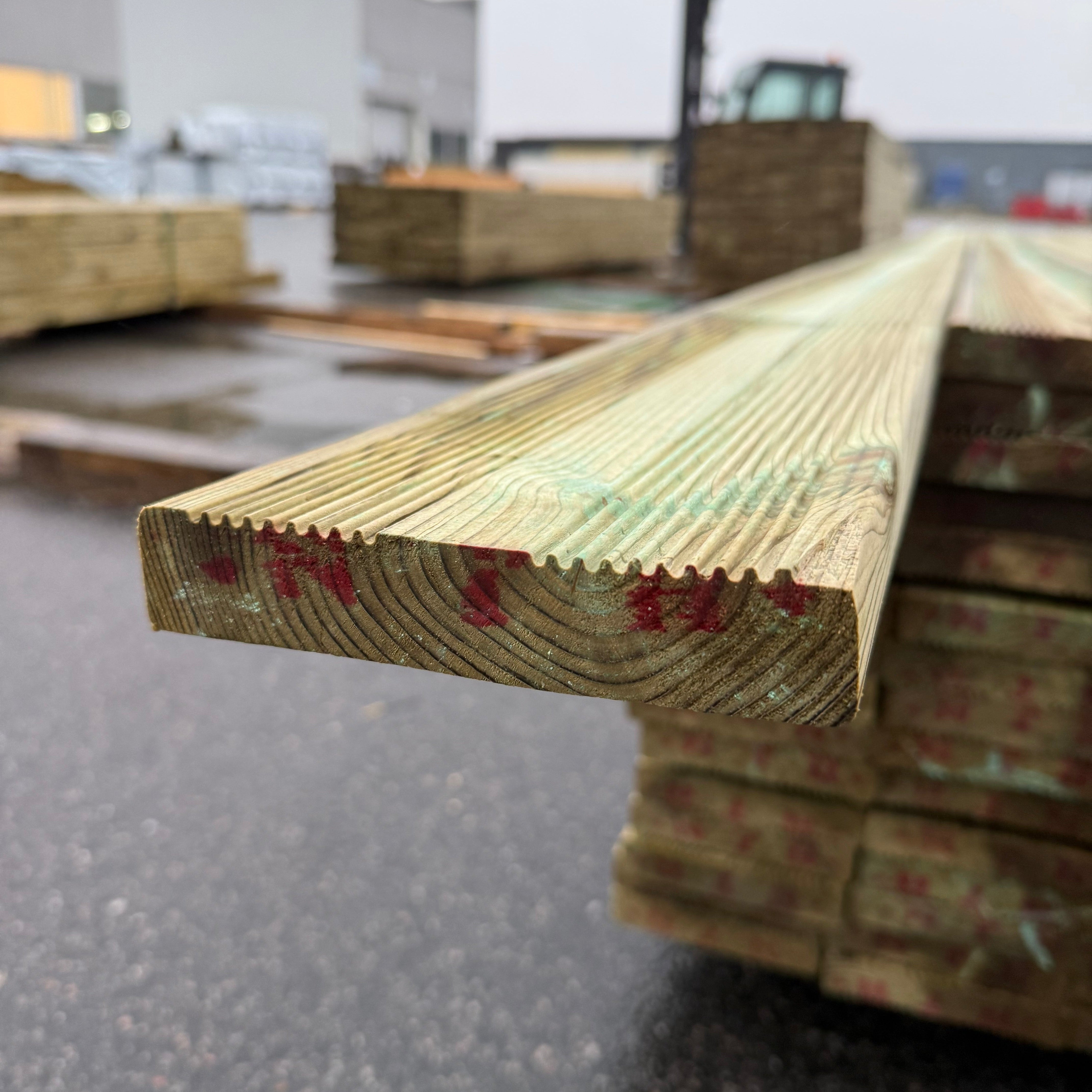 Paket Tryckimpregnerad Rillad Trall 27x145 – 105 st 4,20m (B-sortering)