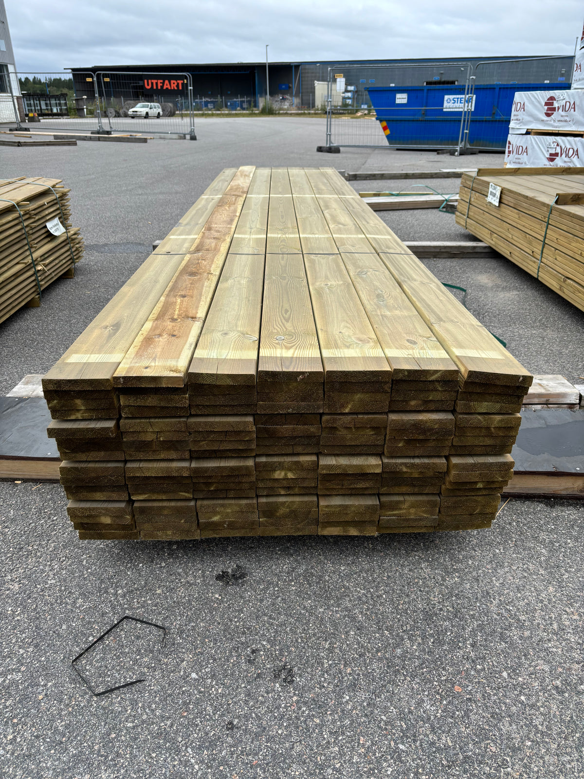 Paket Tryckimpregnerad Rillad Trall 28x145mm – 112st, 4,80m