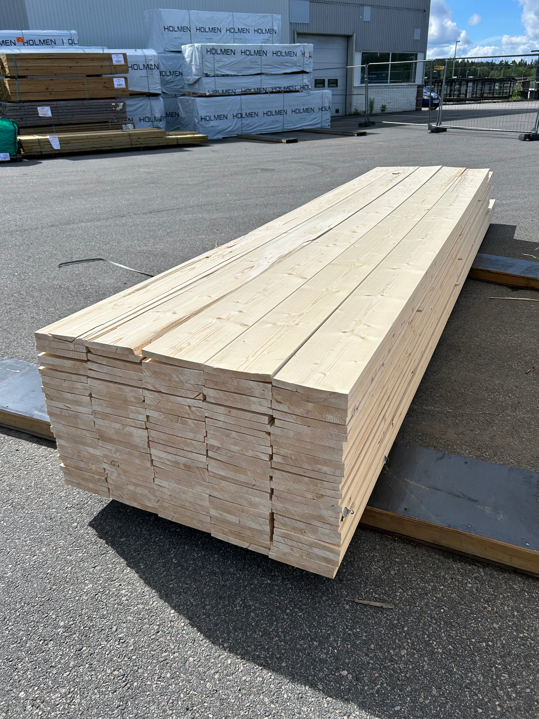 Paket Finsågade Brädor 22x195mm, 129st 4,20–5,40m (Andra sortering)