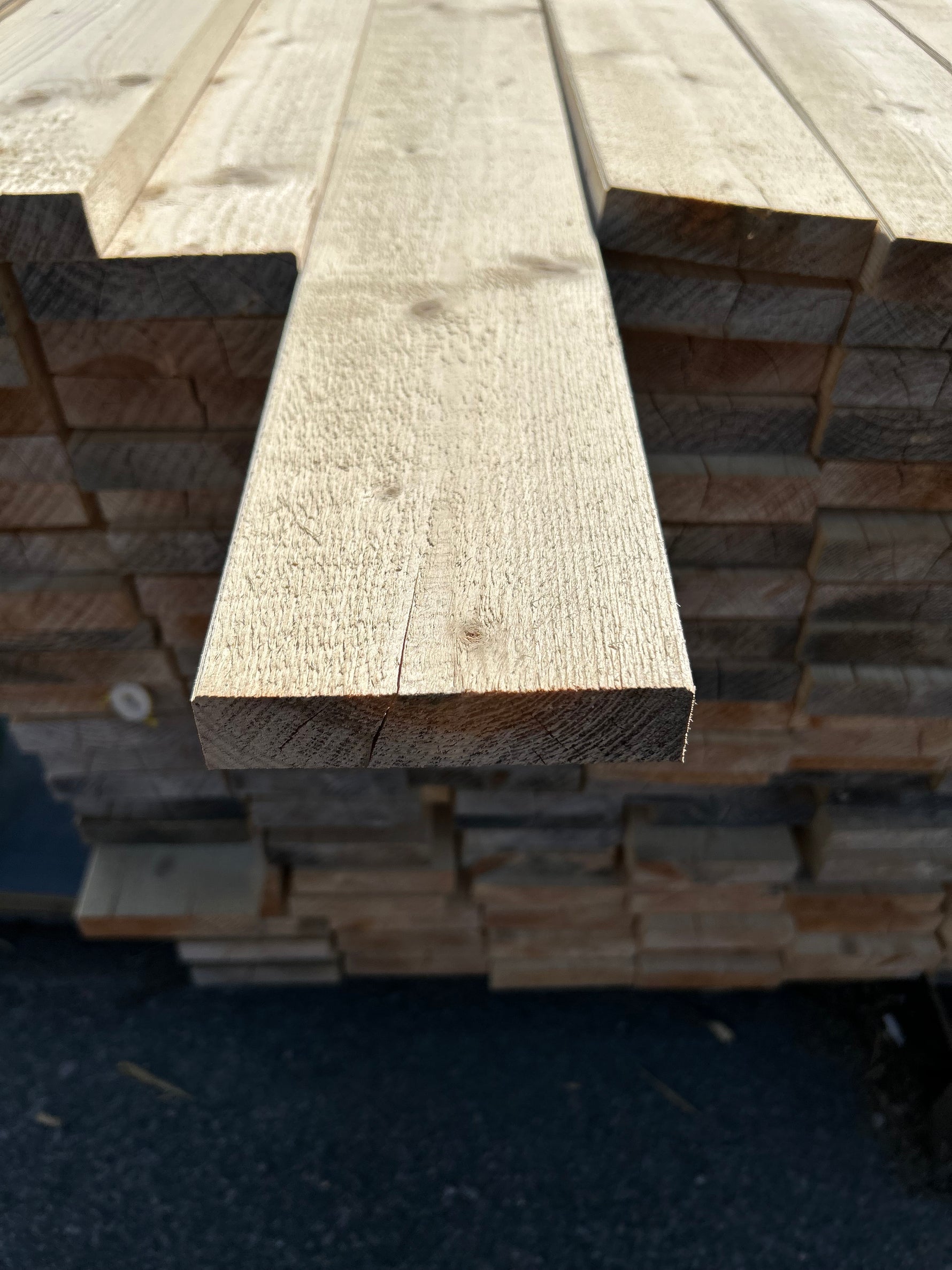 Paket Finsågade Brädor 28x120mm 191st 2.70m Obehandlade
