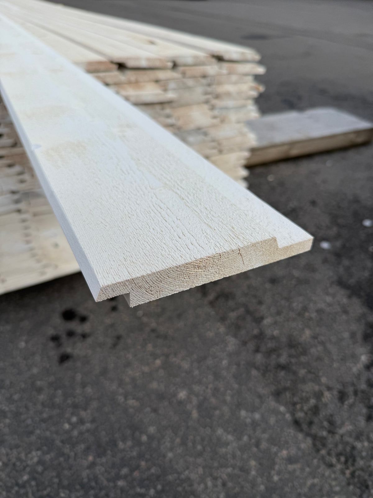 Falsad Spårpanel 22x145mm 4,50m – Grundmålad (Säljs per styck)