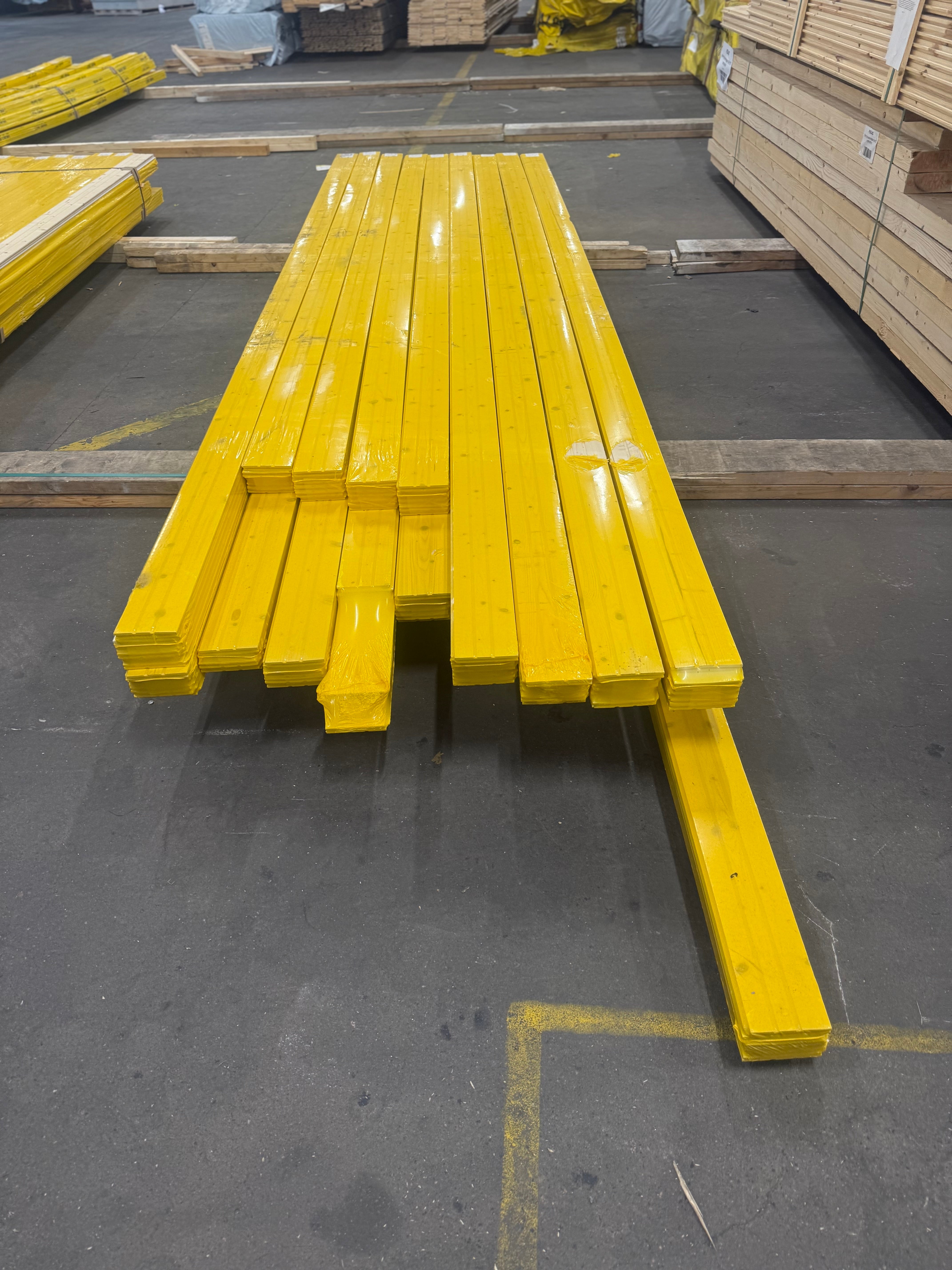 Paket Springpanel Finsågad Vitmålad Gran 14x120mm