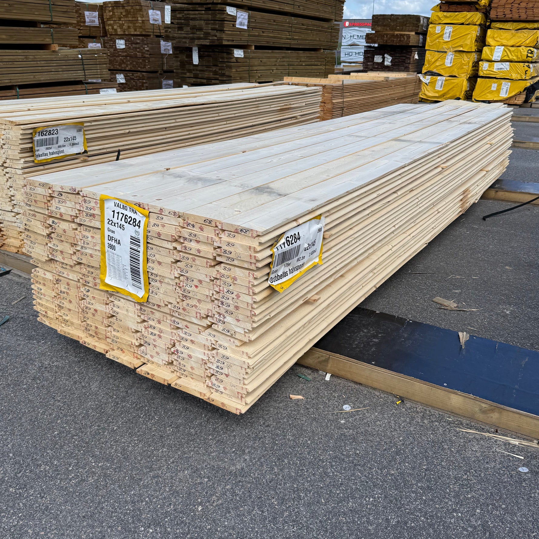 Paket Ytterpanel Dubbelfas Halvspont 22x145mm, 175st 3,90m