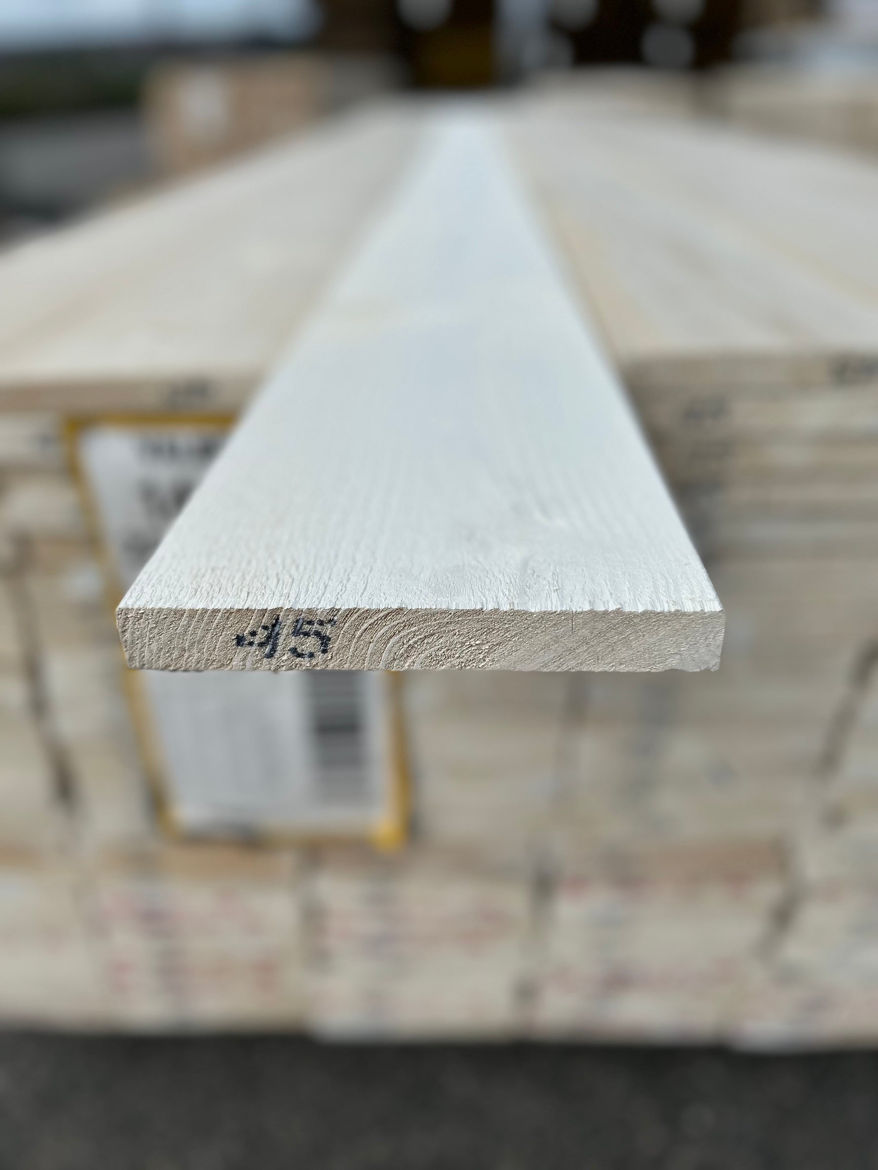 Paket Finsågade Brädor 22x170mm 4,50m 150st Grundmålade