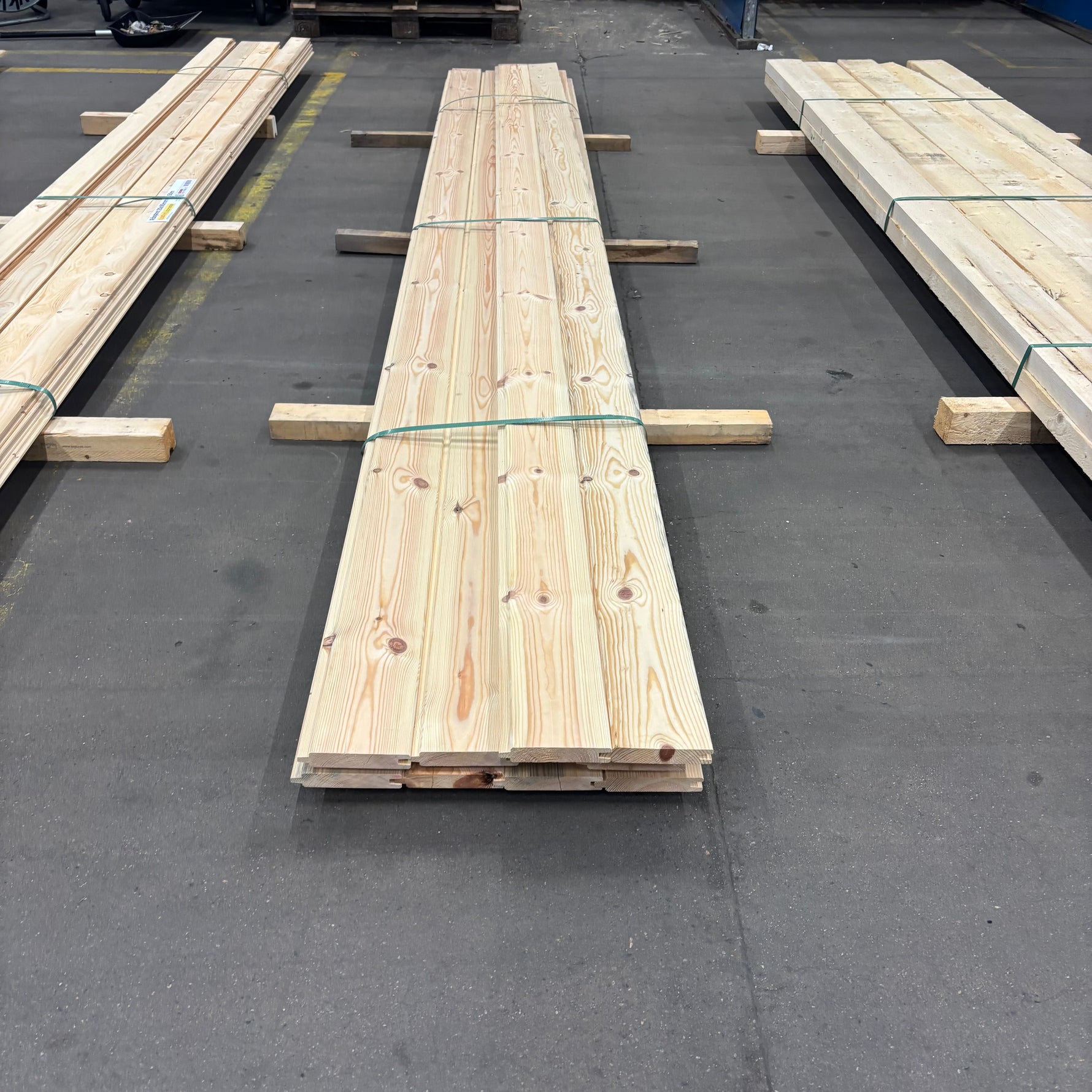 Spontad Panel 27x145mm 4,20m 10st Furu B-sortering
