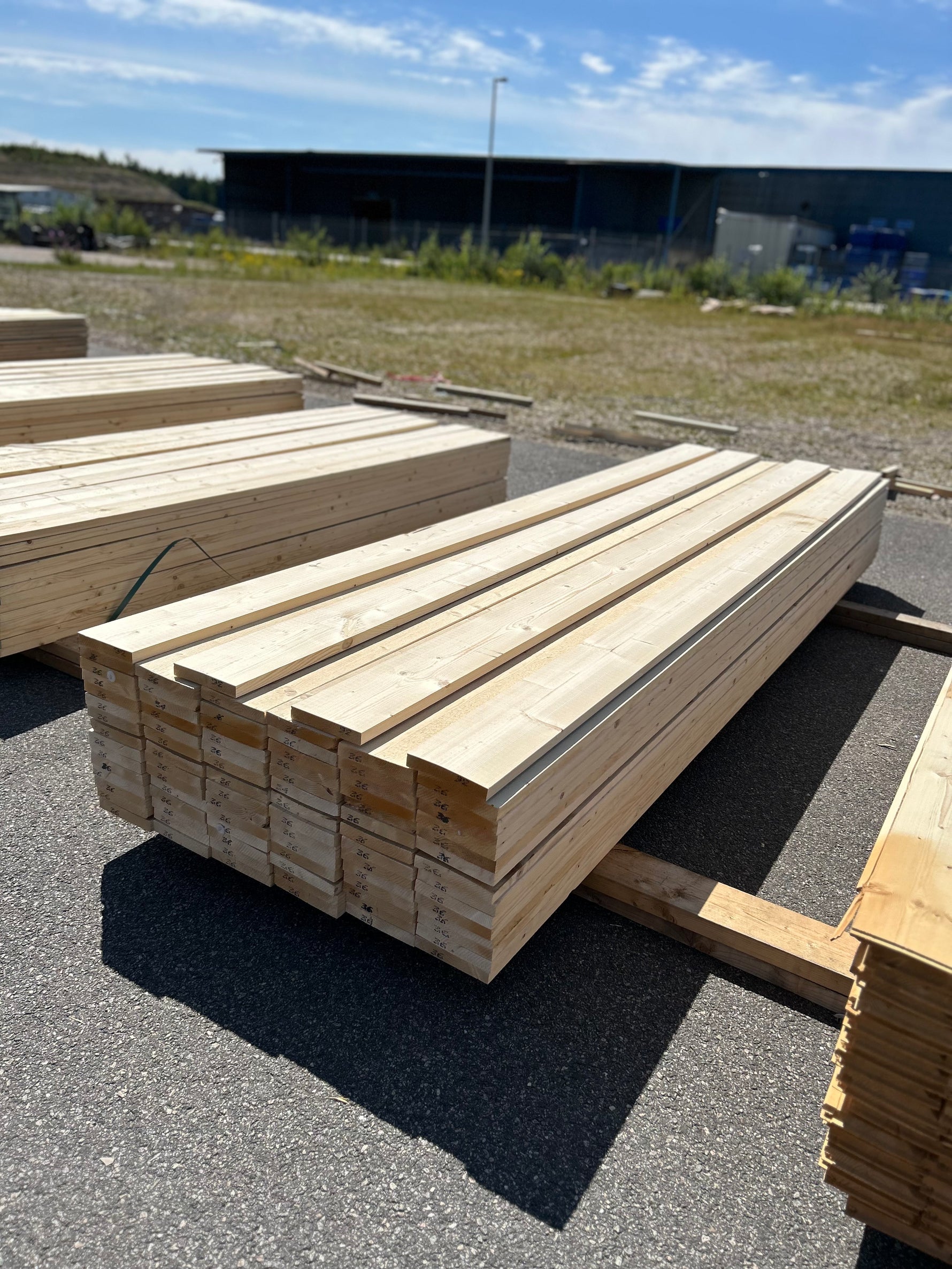 Paket Finsågade Brädor 28x170mm 88st 3.60m Obehandlade
