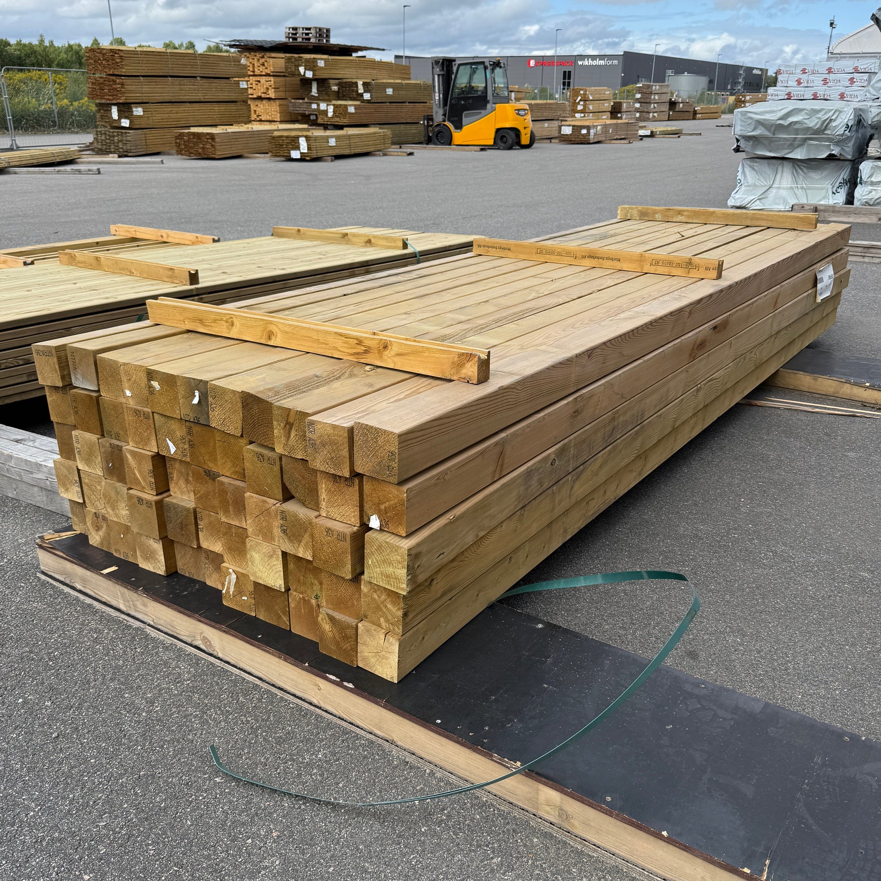 Paket Tryckimpregnerade Stolpar 95×95 mm, 55 st 3,60 m (NTR/A)