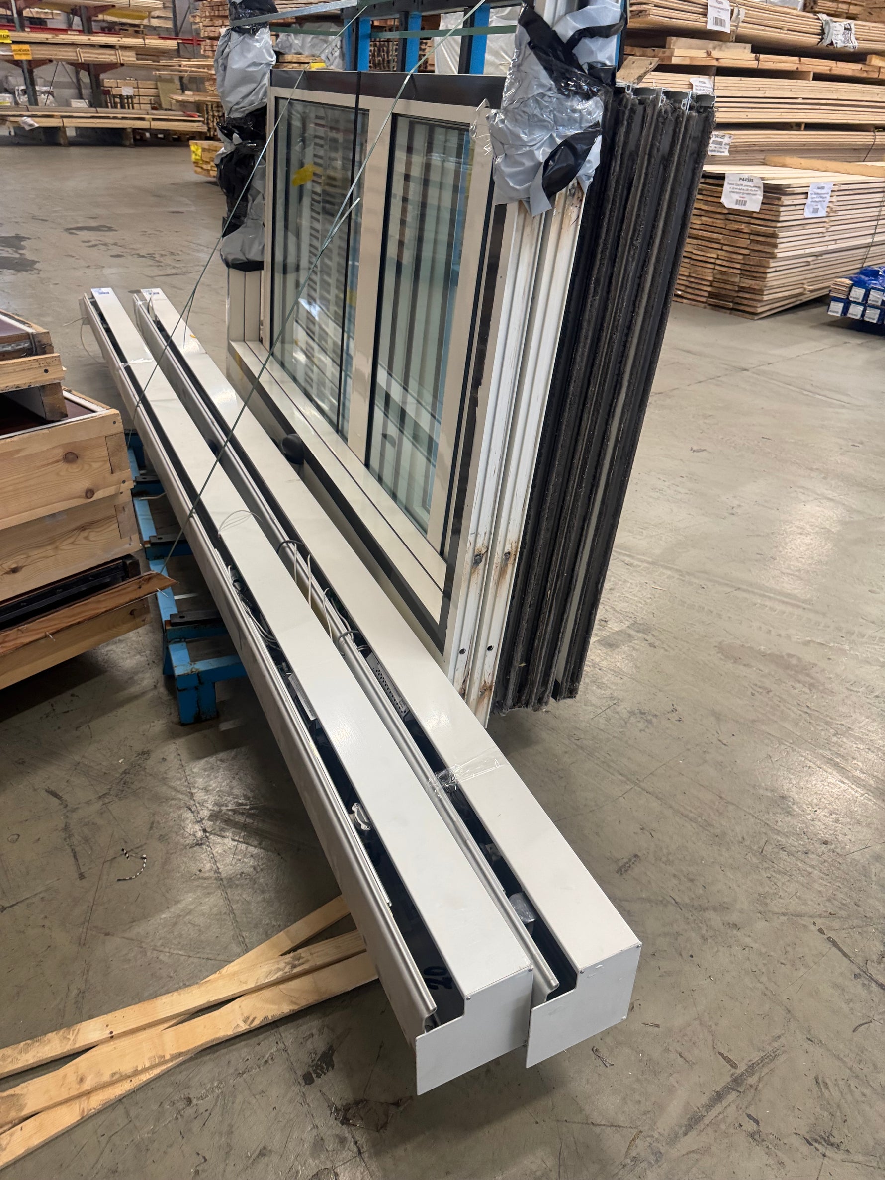2 st Entréskjutparti – Besam (ASSA Abloy) - Spirec