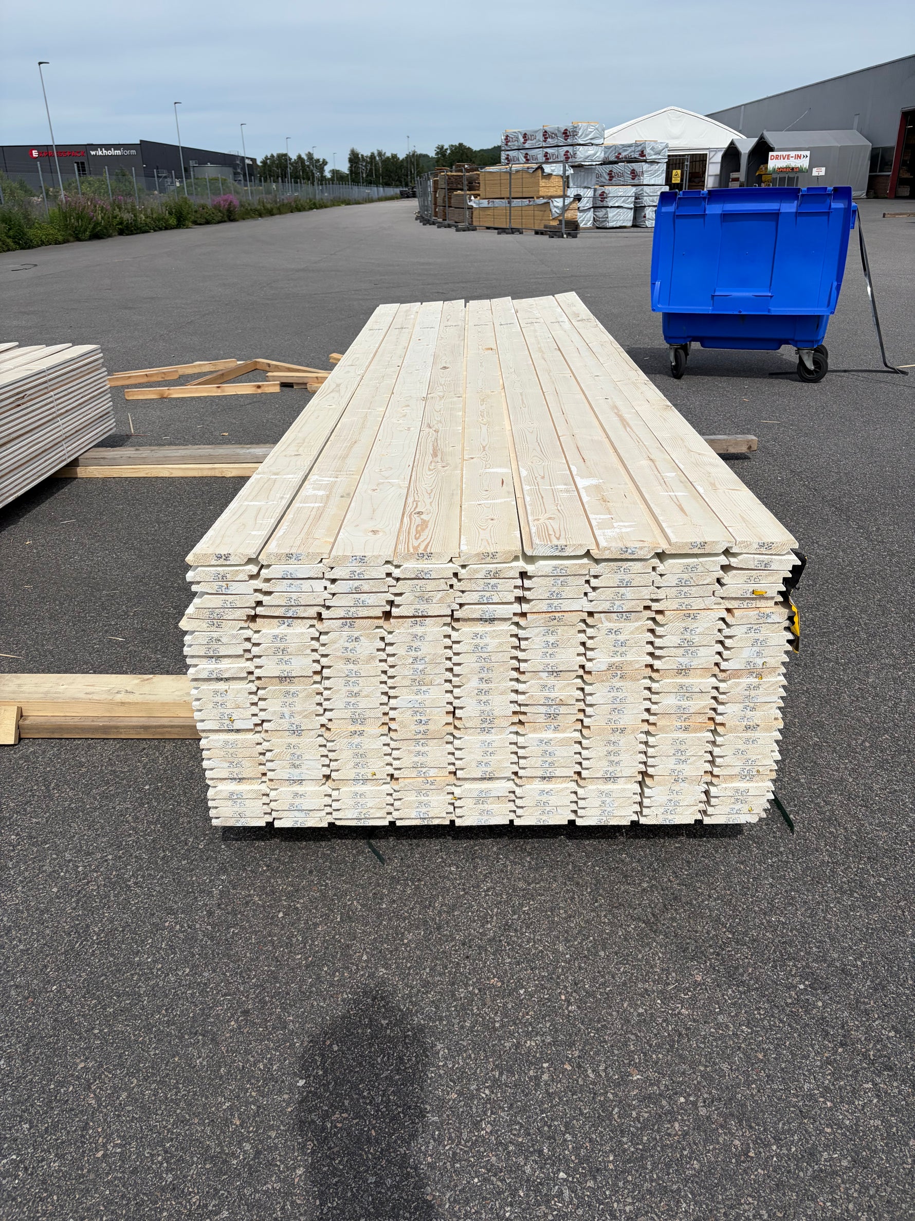Paket Ytterpanel Dubbelfas Halvspont 22x120mm, 225st 3.60m Mellanstruken&nbsp;