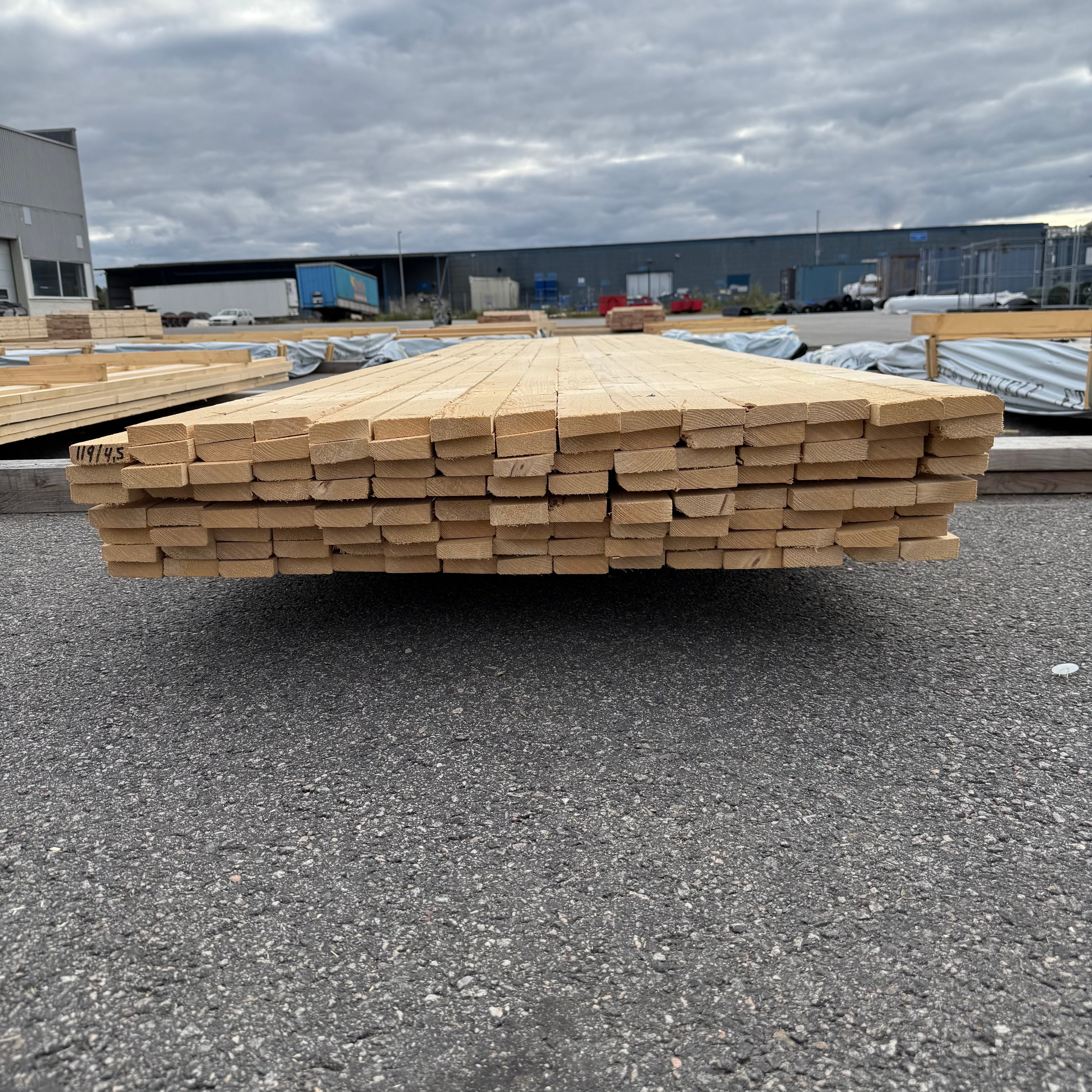 Paket Brädor 19x63mm – 119 st (4,50 m, gran, ohyvlad/råsågad)