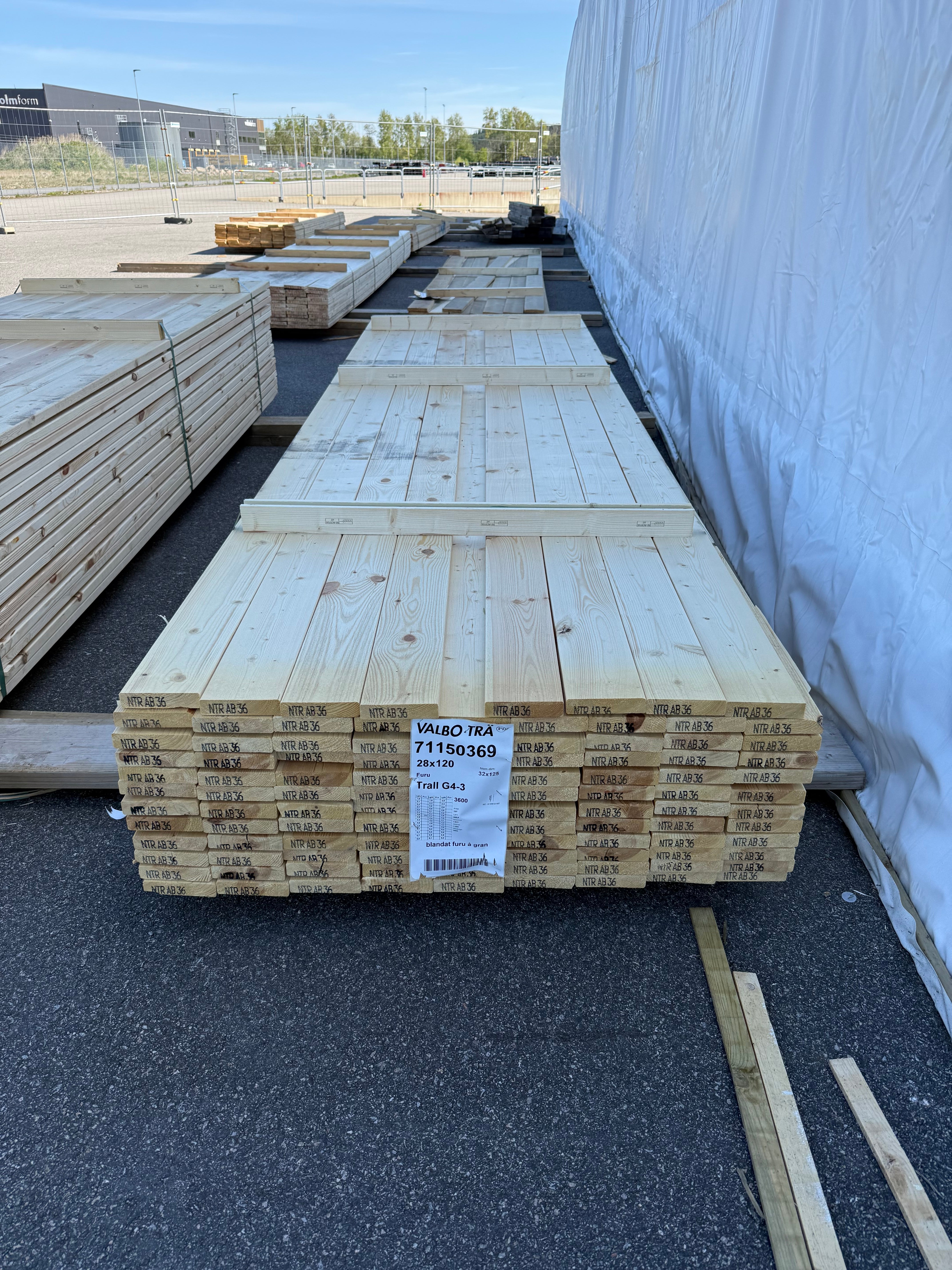 Paket Trall 28x120mm Obehandlad 3.60m 107st