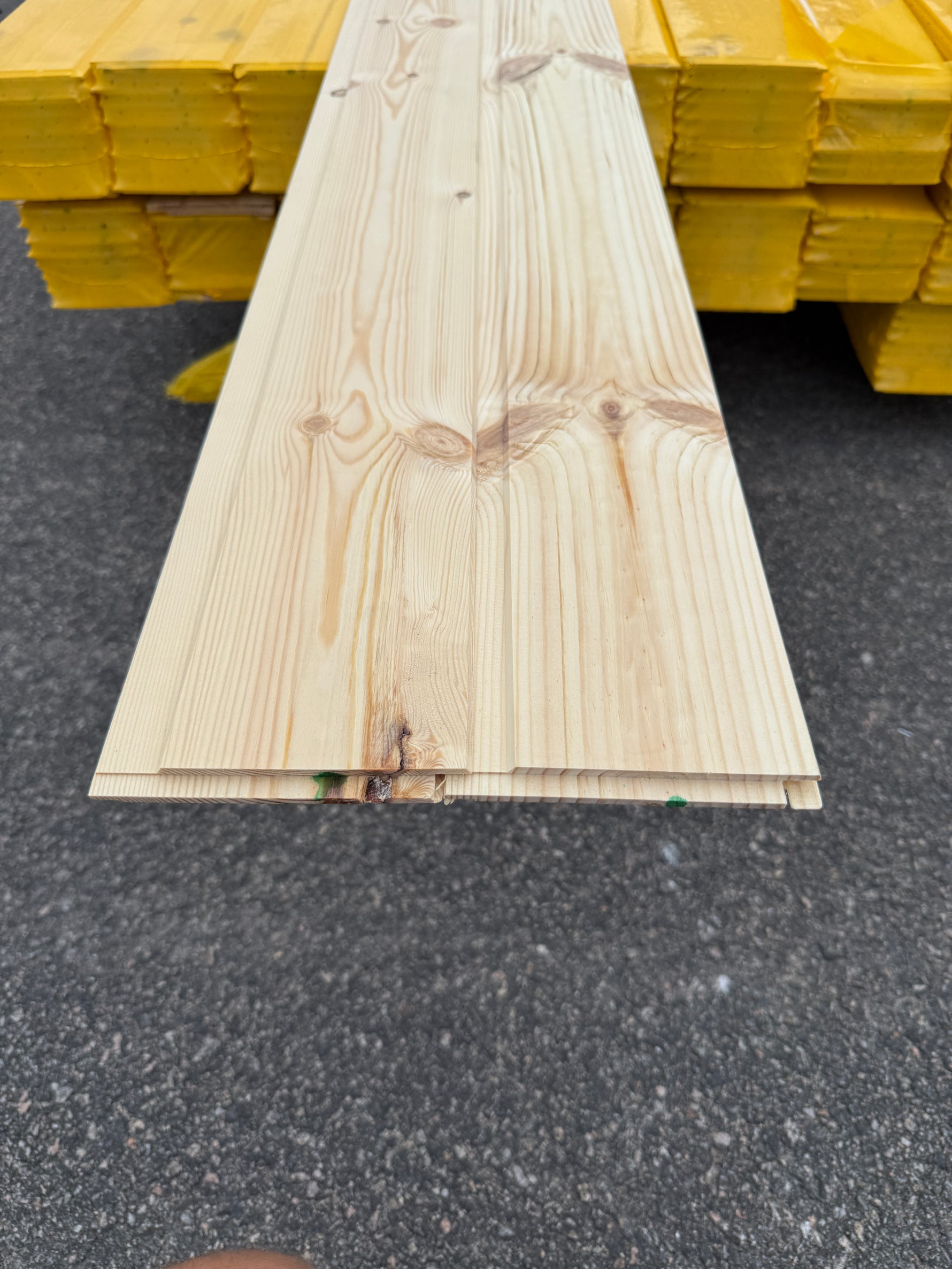 Paket Spårpanel 13x120 mm – Furu 3.60-5.10m 47,85kvm (Sekunda)