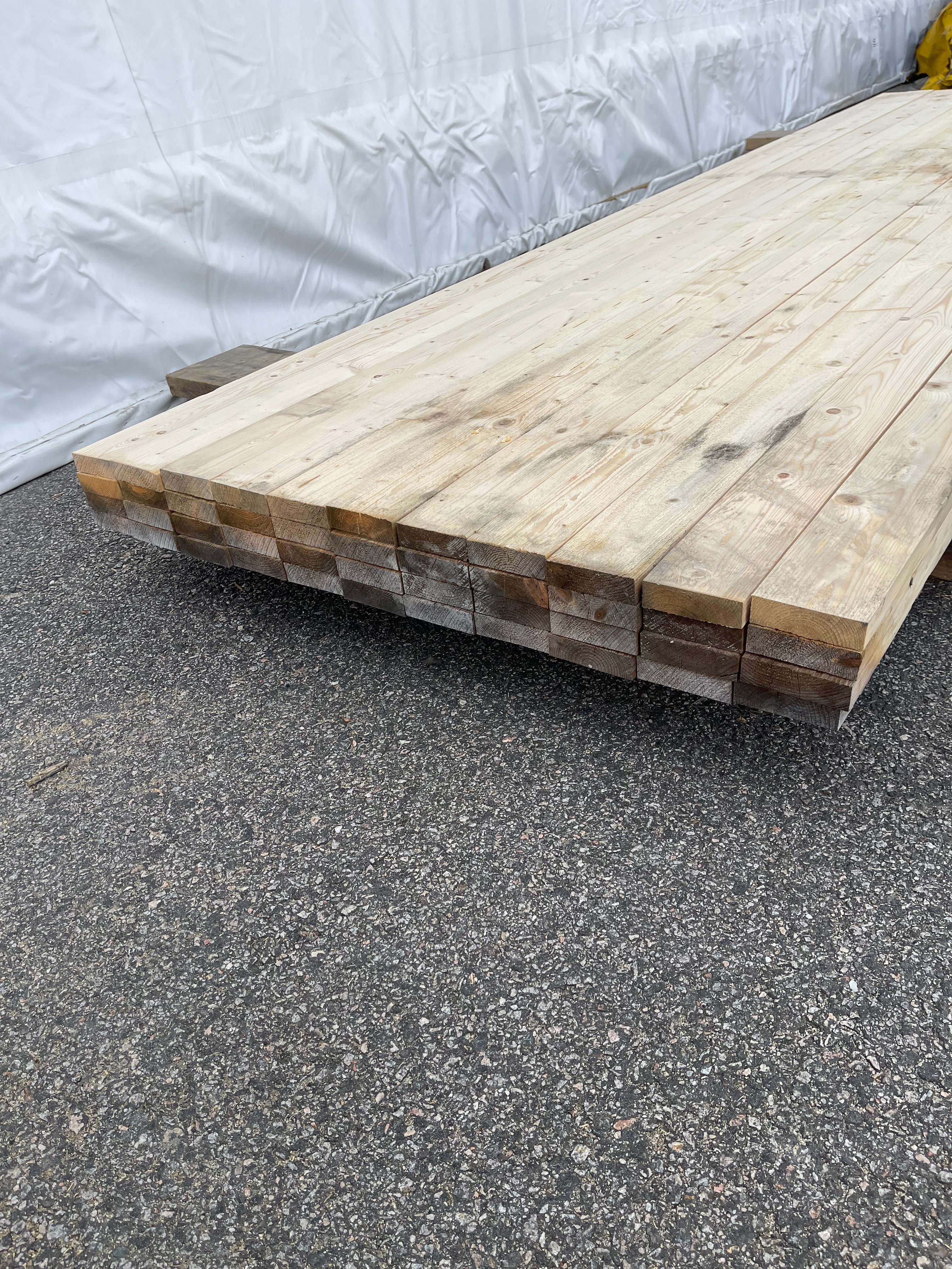 Paket Finsågad Panel Gran 28x95 mm – 3,90 m – 44 st MÖGEL