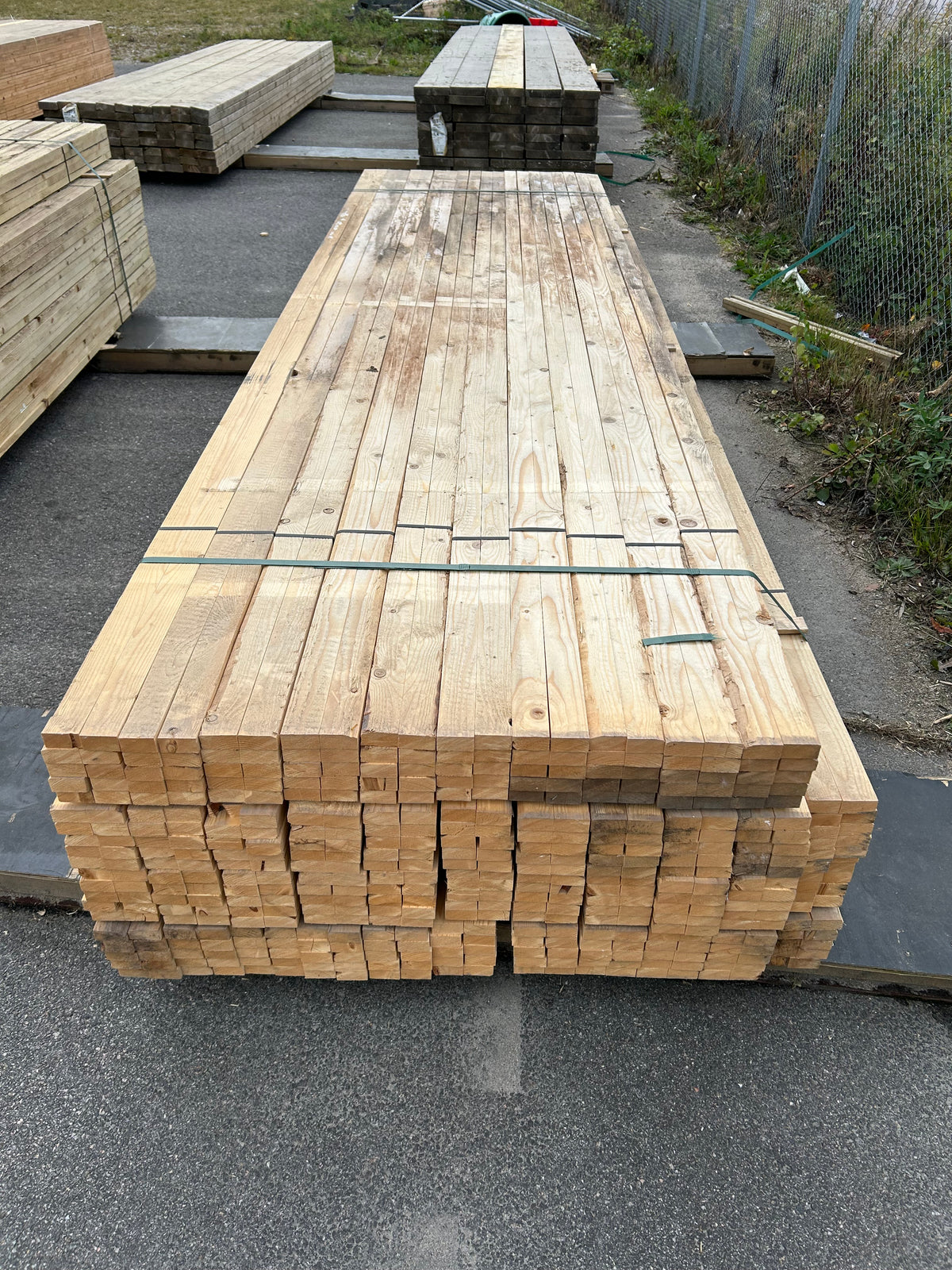 Paket Läkt 25x48mm 3,60m 430st – Fuktskadat