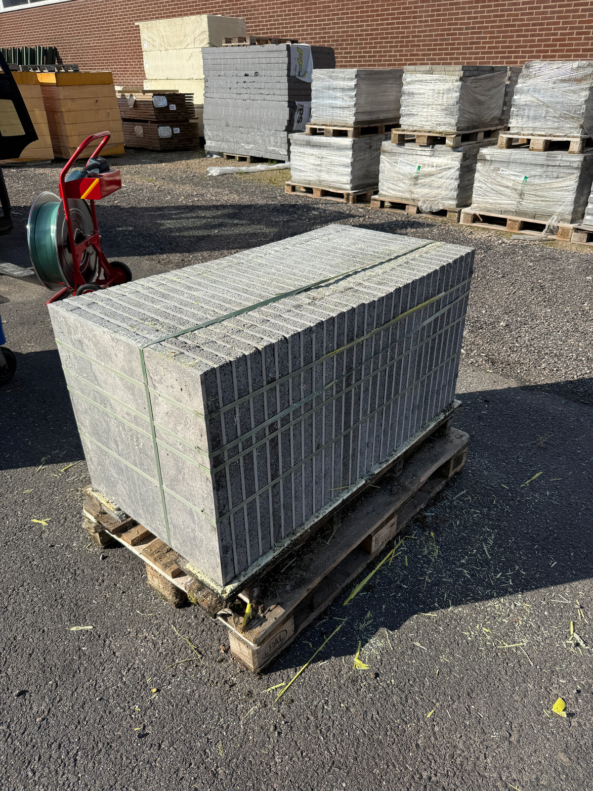 Pall GeoCeramica Marmorsten Grå 600×600×40 mm – 28 st, 10,08 m²