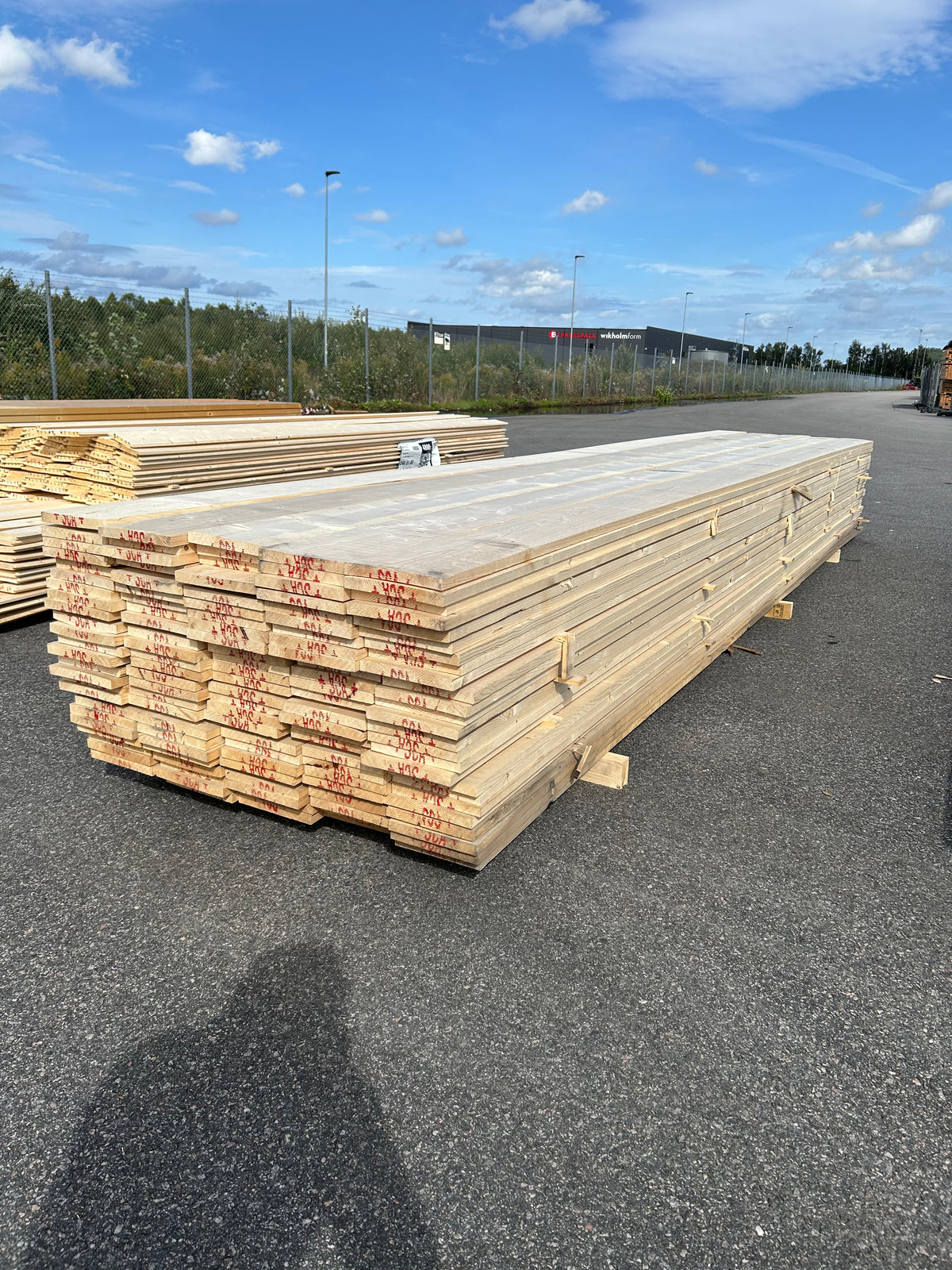 Paket Finsågade Brädor 22x195 mm – 5,40 m 125st Obehandlad