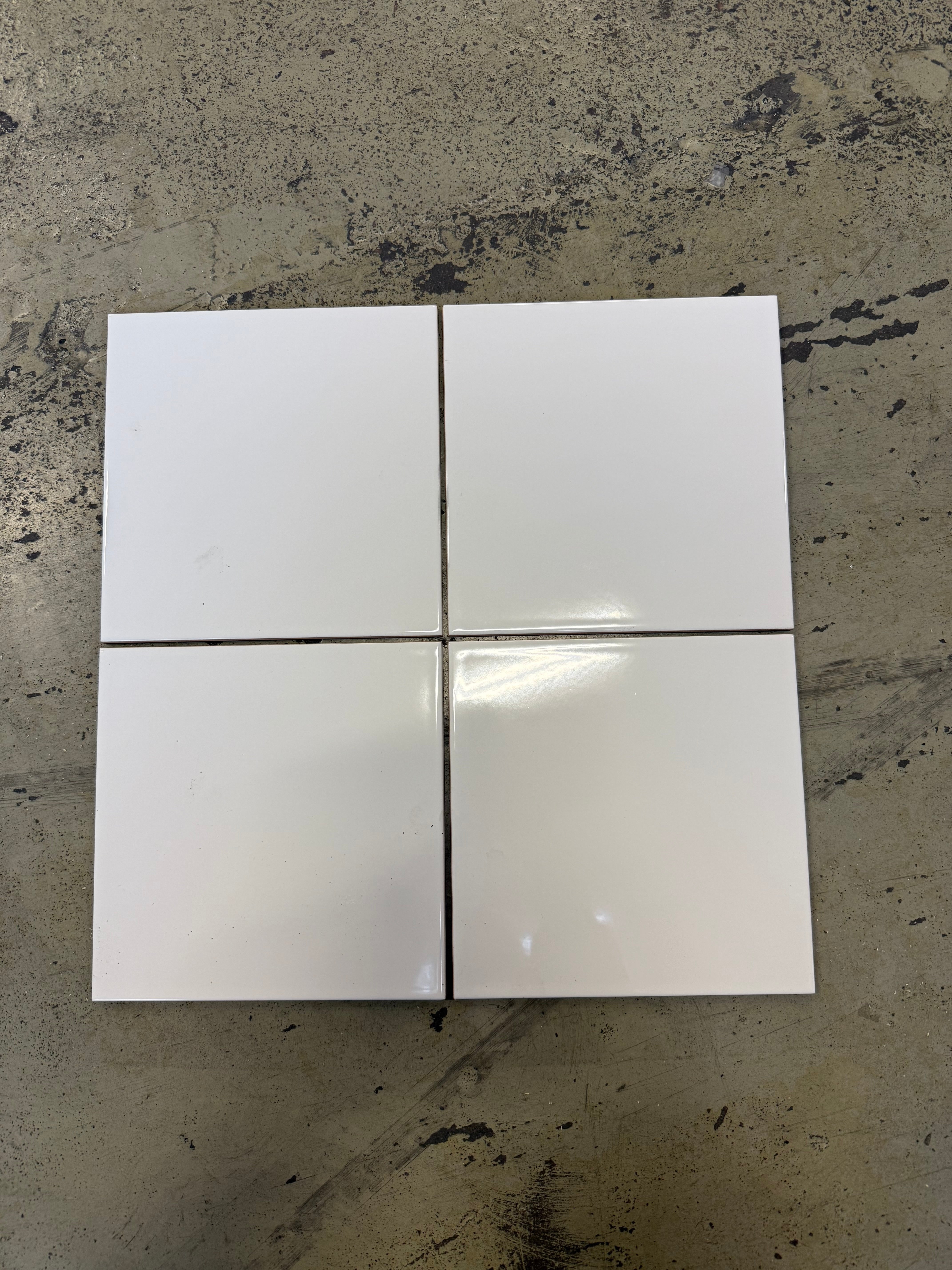 Paket Kakel  200x200mm Vit 40st/pkt 1.60kvm